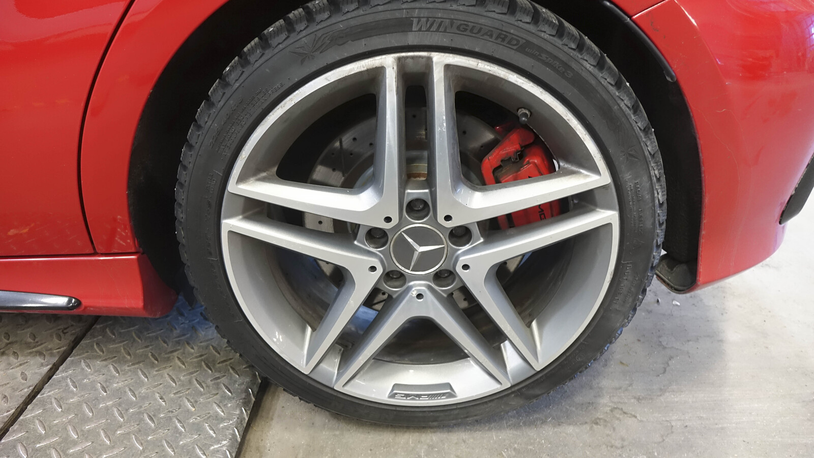 MERCEDES-BENZ A 45 AMG 2015