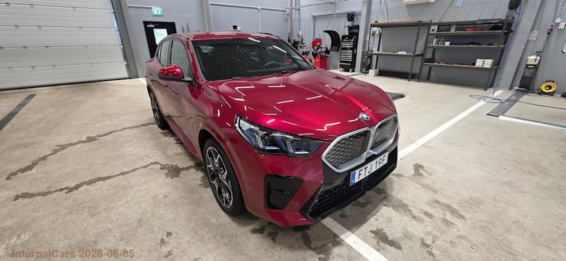 BMW IX2 2026