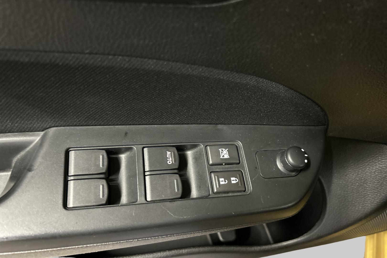 SUZUKI Swift 2015