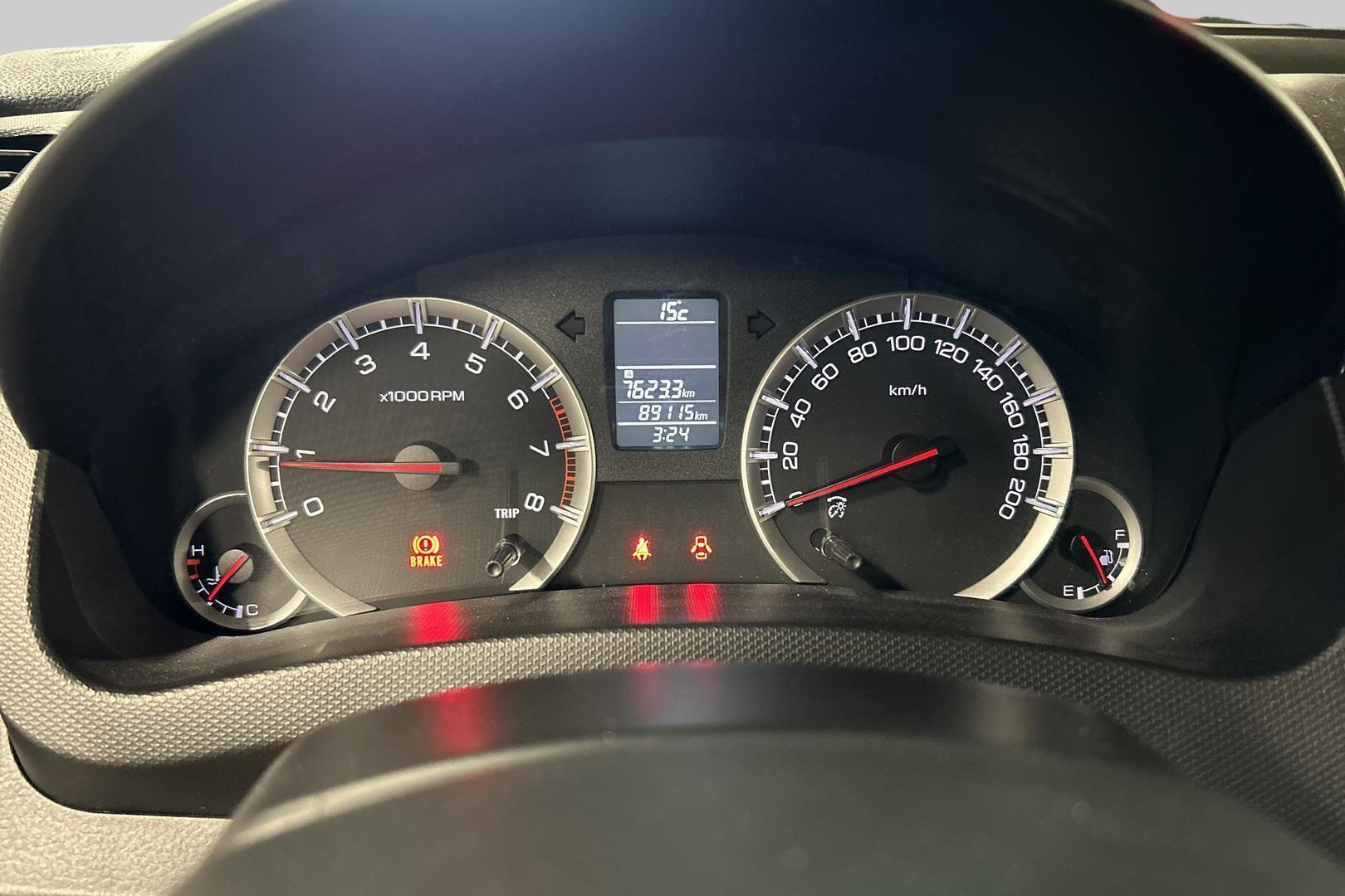 SUZUKI Swift 2015