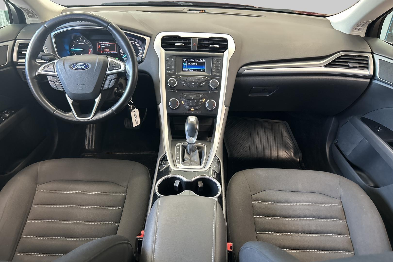 FORD Mondeo 2015