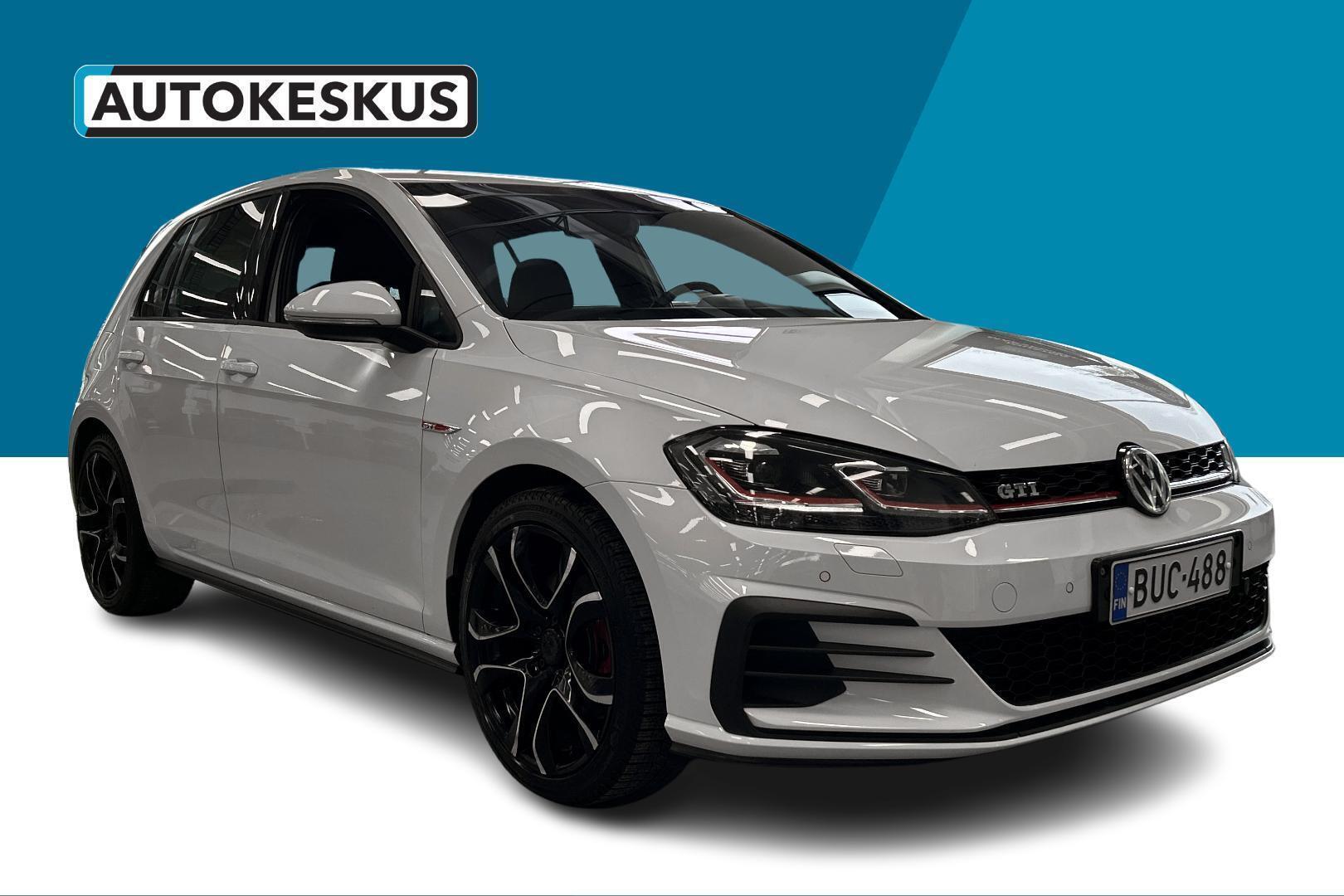 VOLKSWAGEN Golf 2017