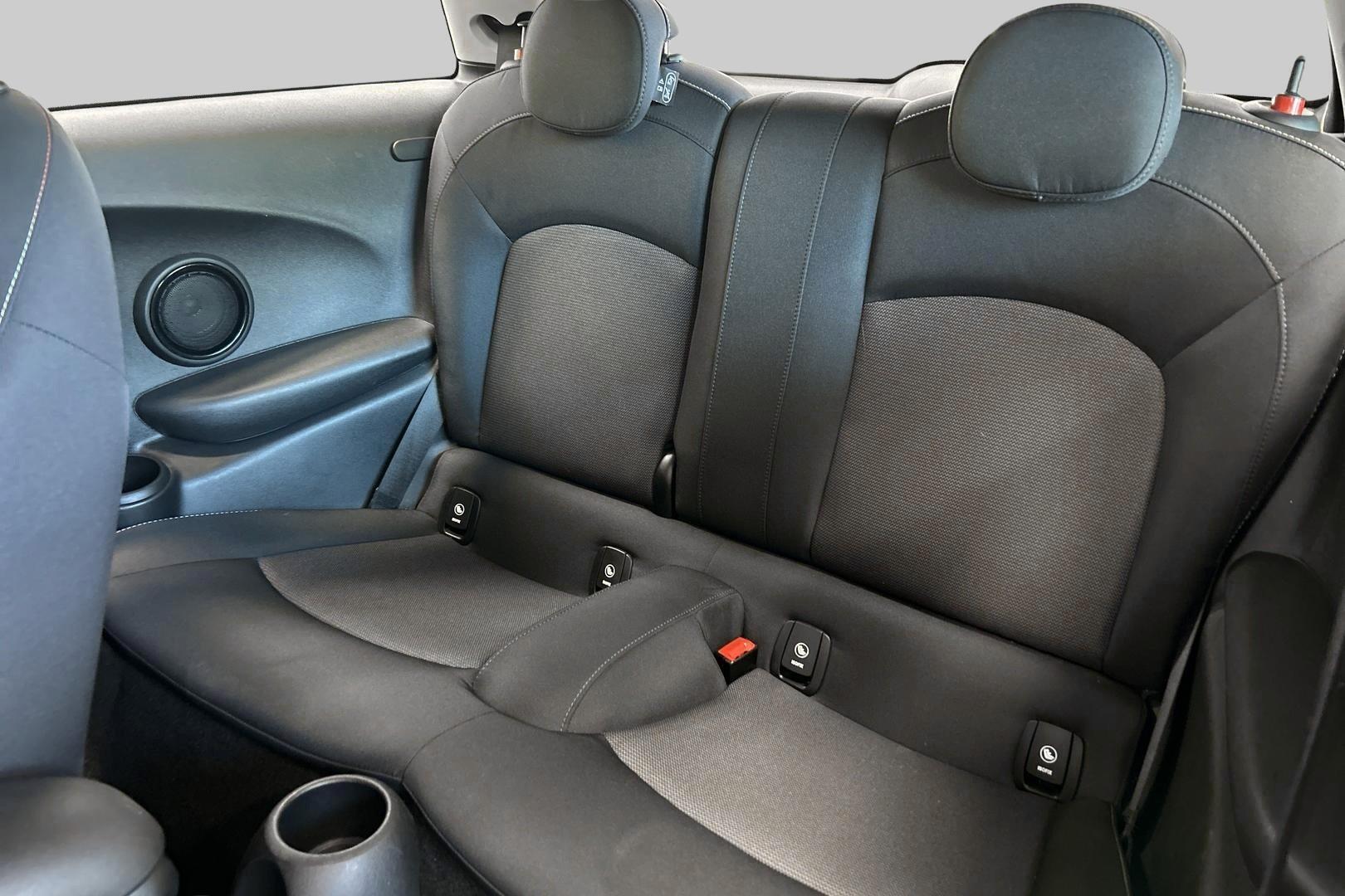 MINI Hatchback 2019
