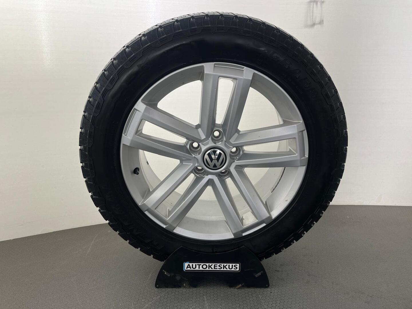 VOLKSWAGEN Amarok 2019