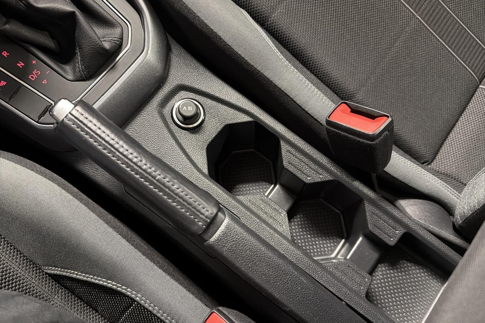 VOLKSWAGEN Polo 2019