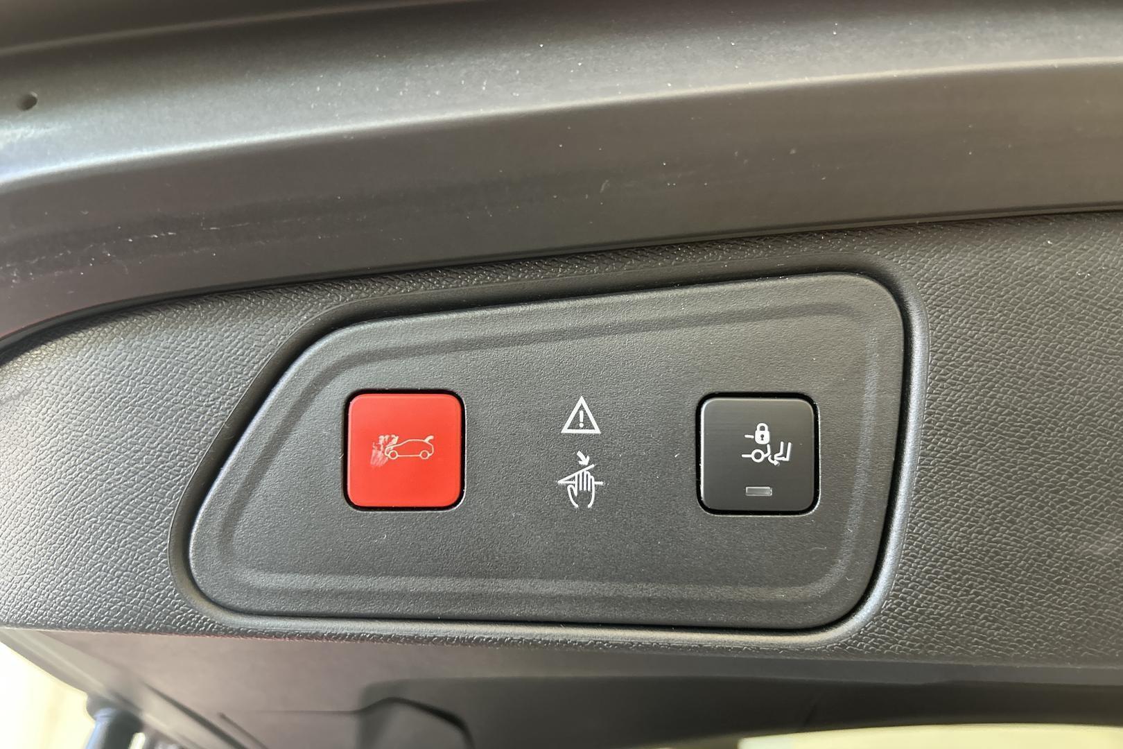 PEUGEOT 3008 2019