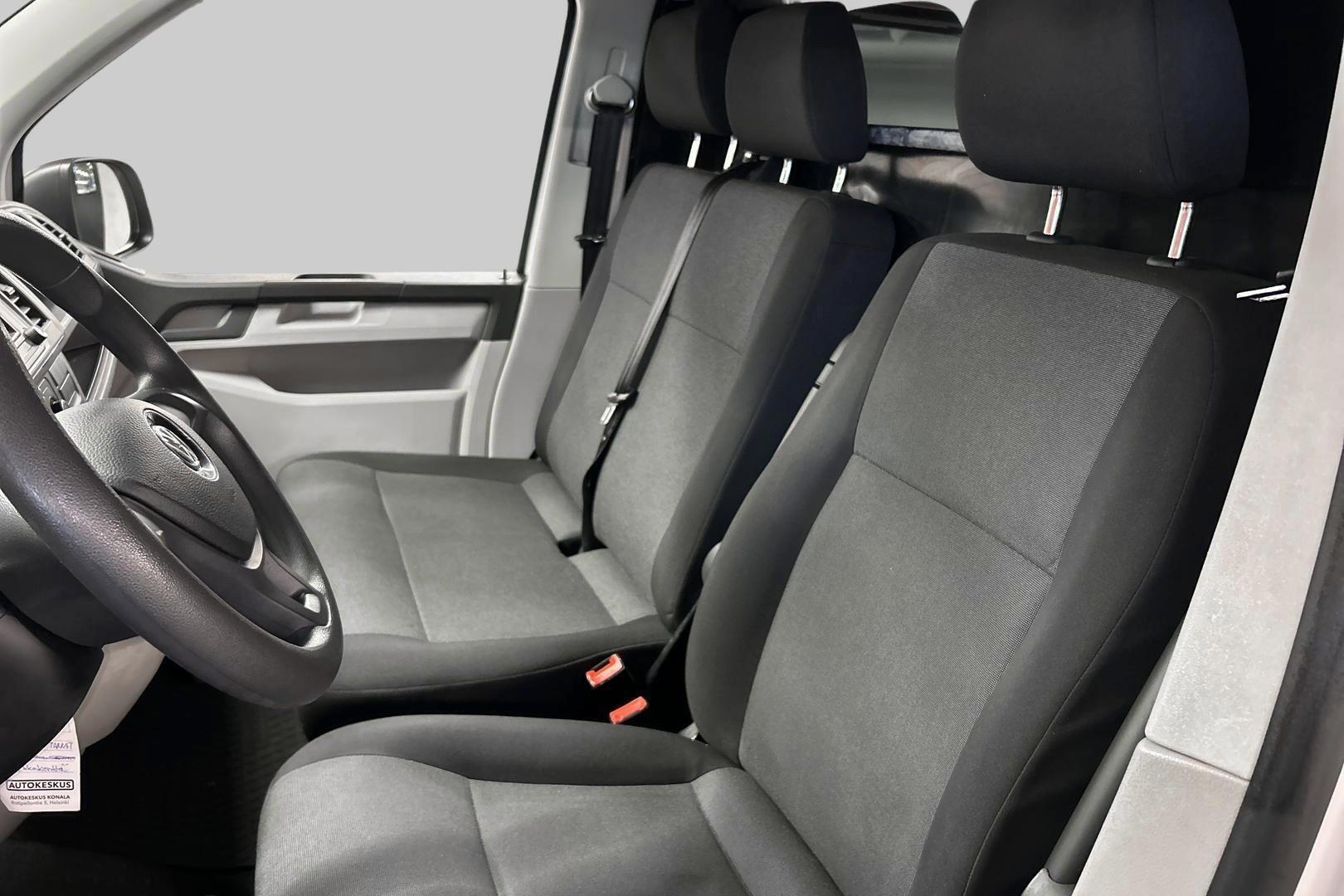 VOLKSWAGEN Transporter 2016