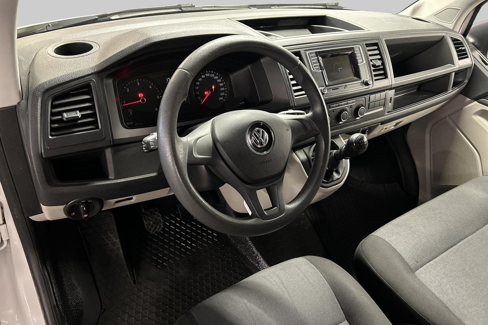 VOLKSWAGEN Transporter 2016