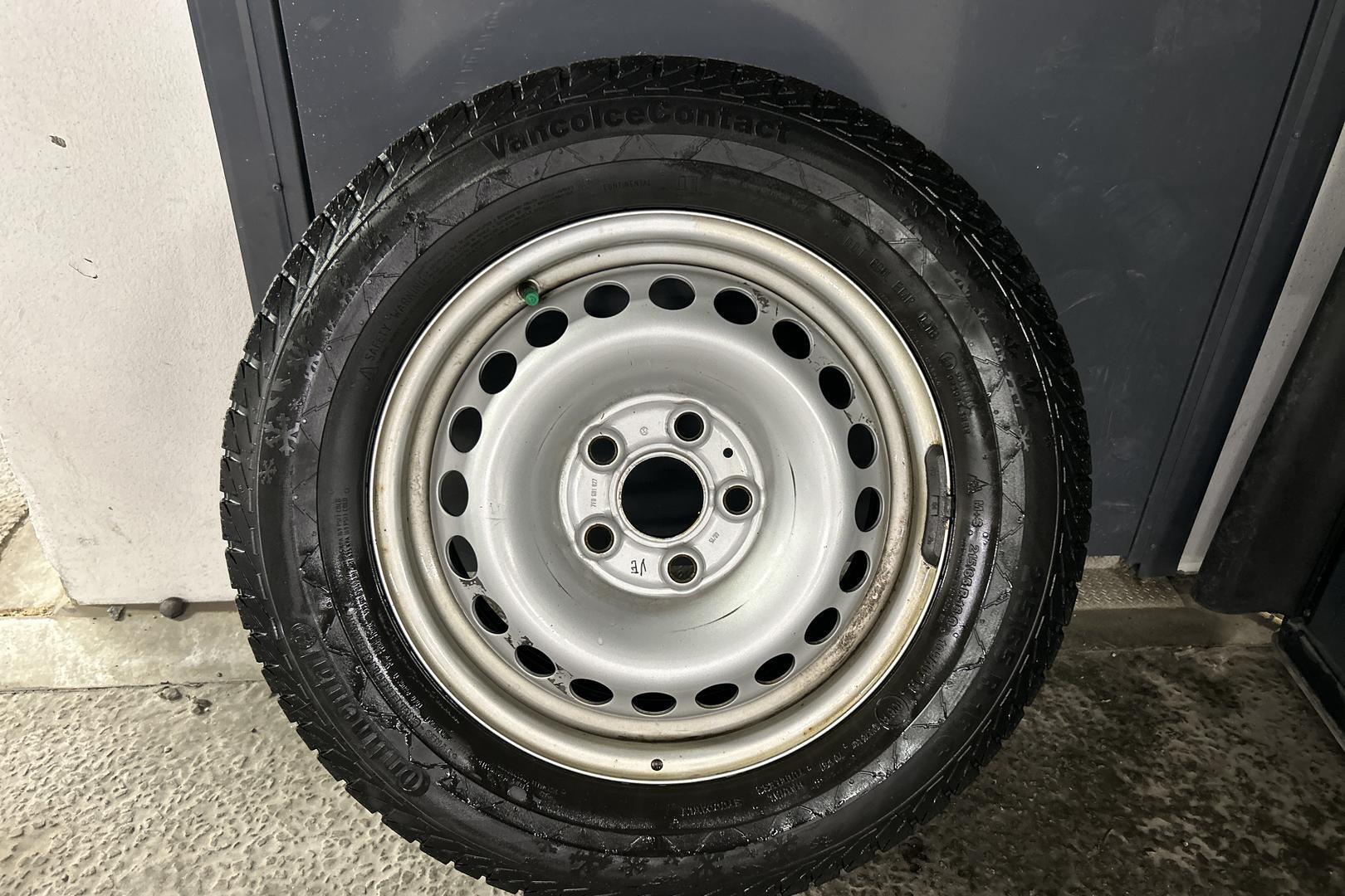 VOLKSWAGEN Transporter 2016