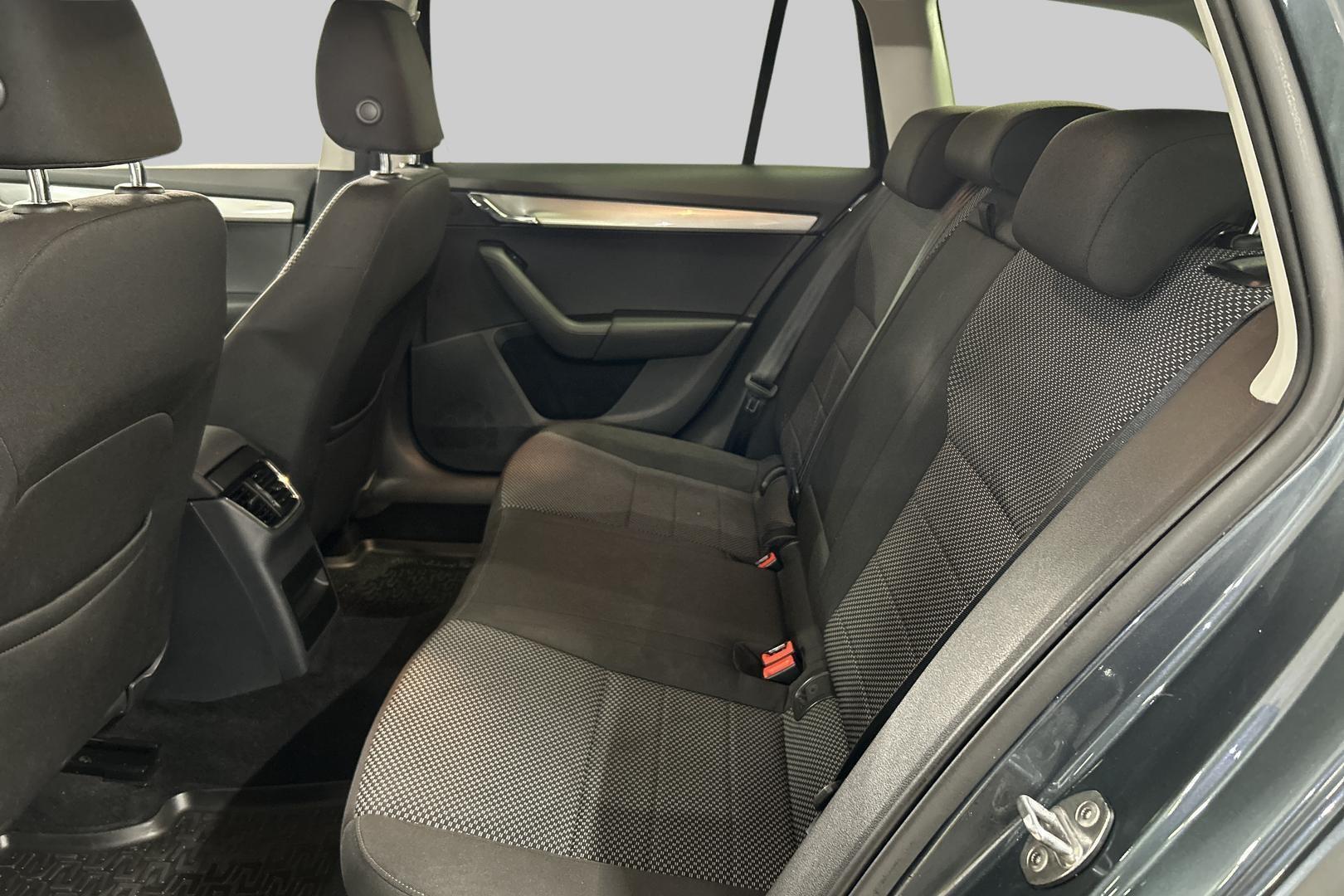 SKODA Octavia 2016