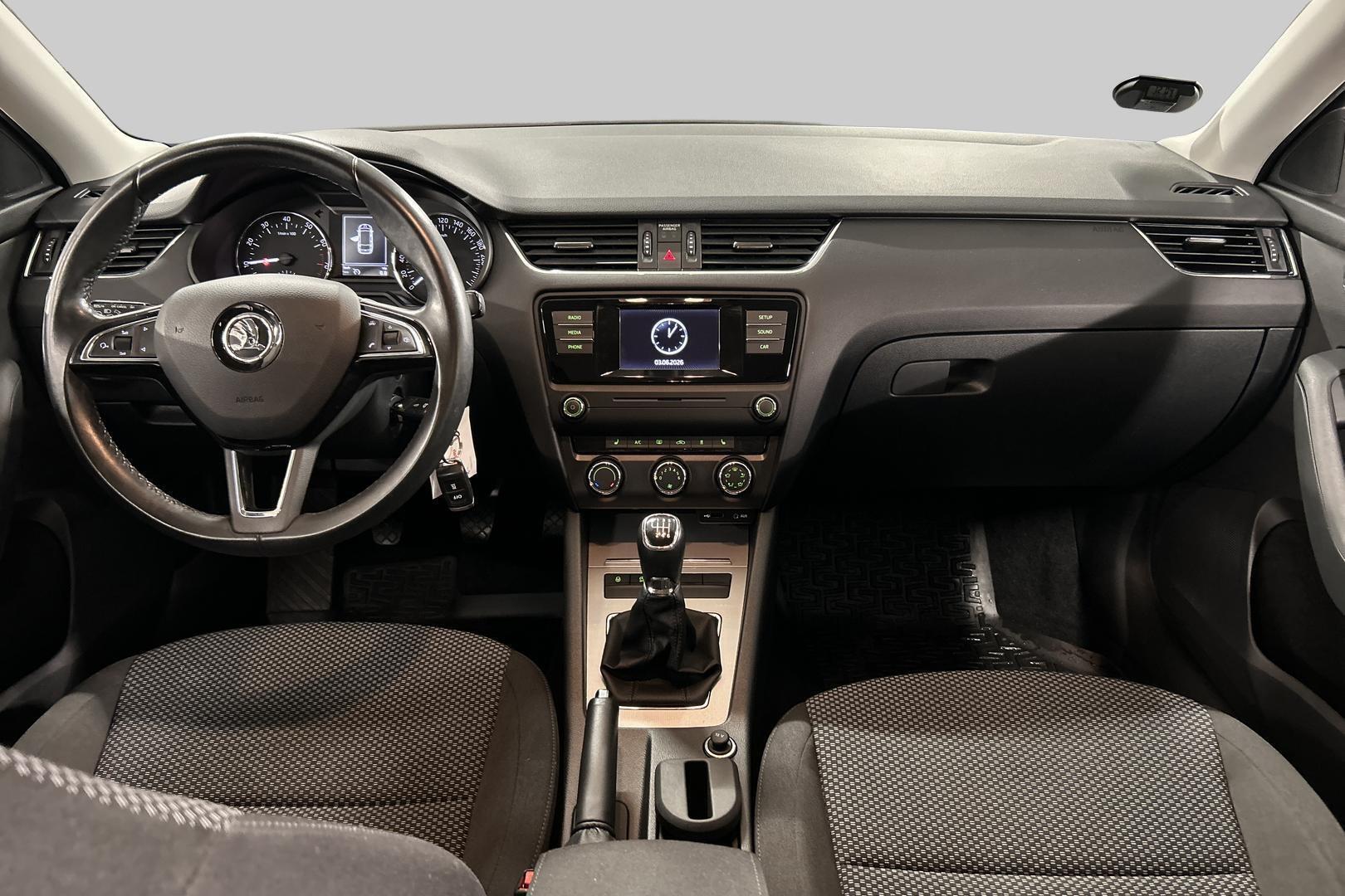 SKODA Octavia 2016