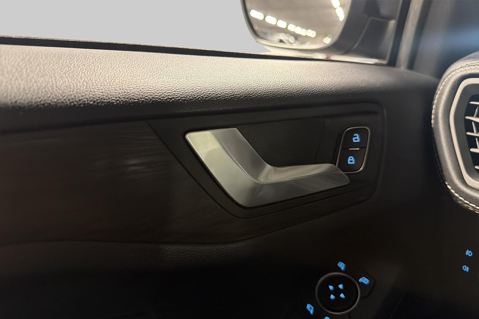 FORD Focus 23