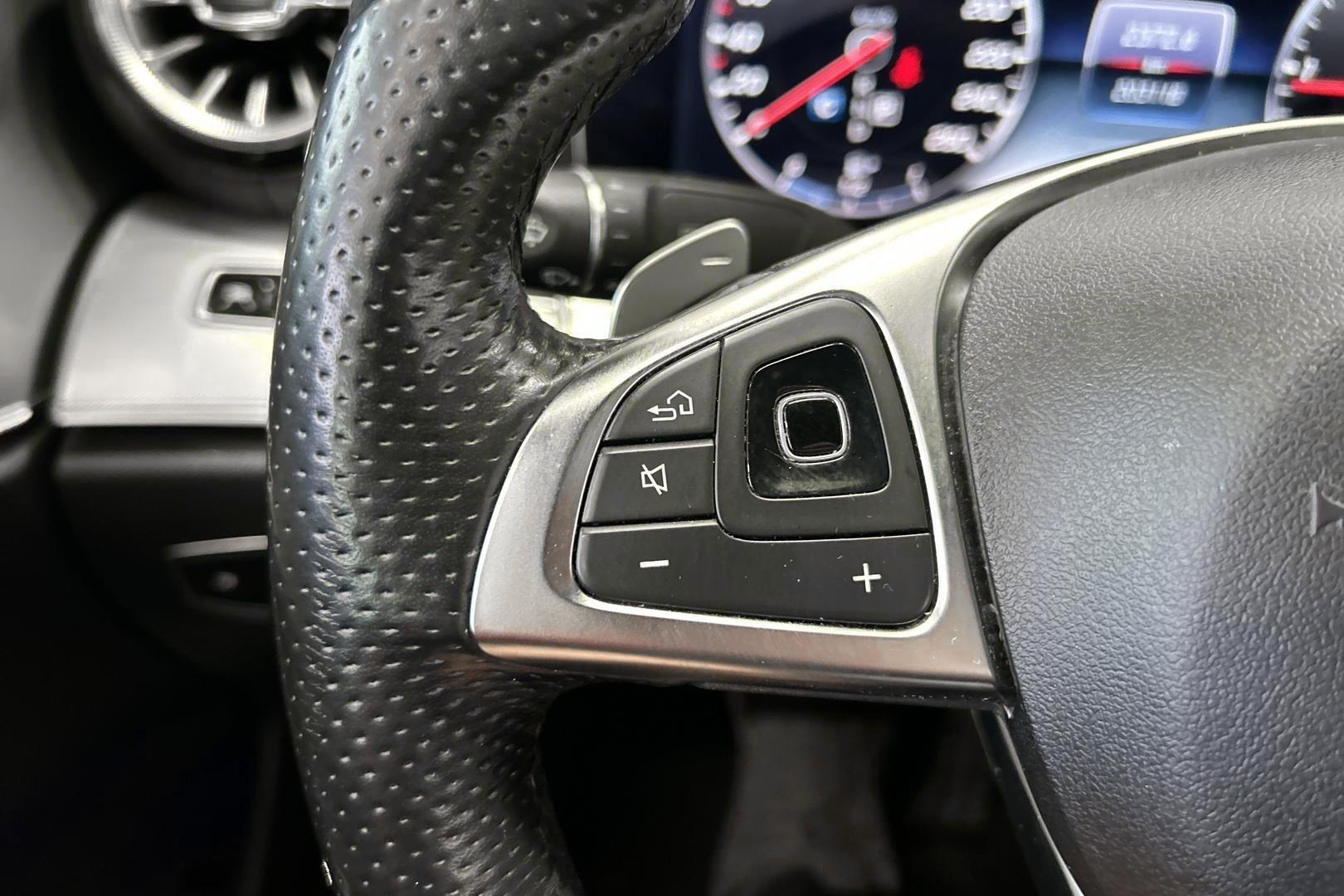 MERCEDES-BENZ E 2018