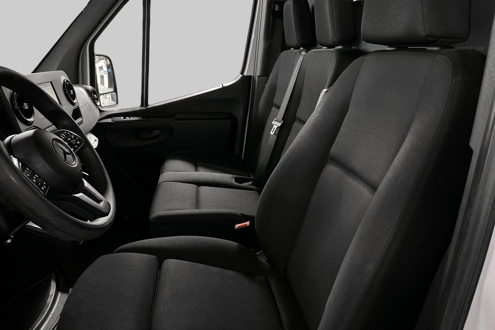 MERCEDES-BENZ Sprinter 2022