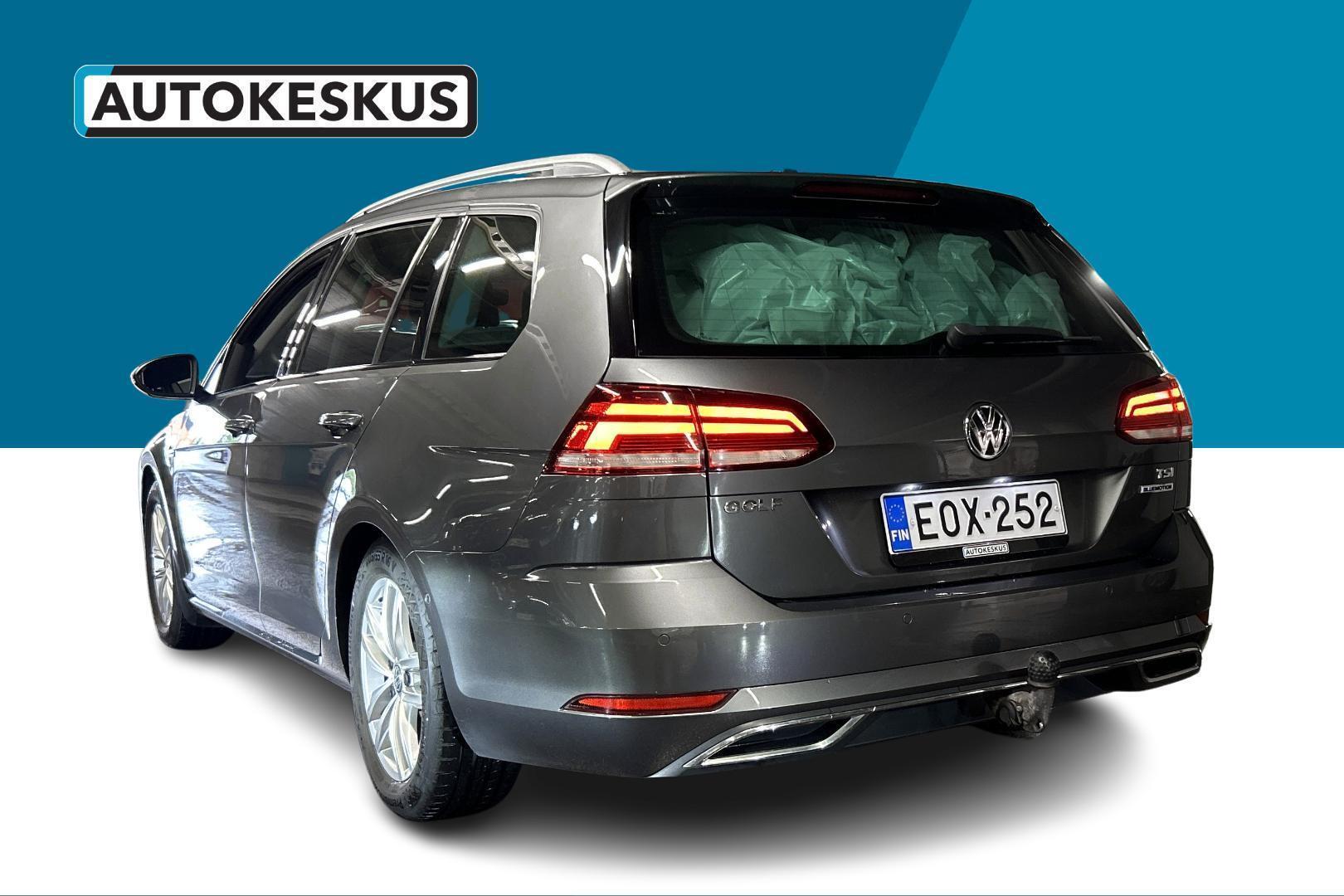 VOLKSWAGEN Golf 7