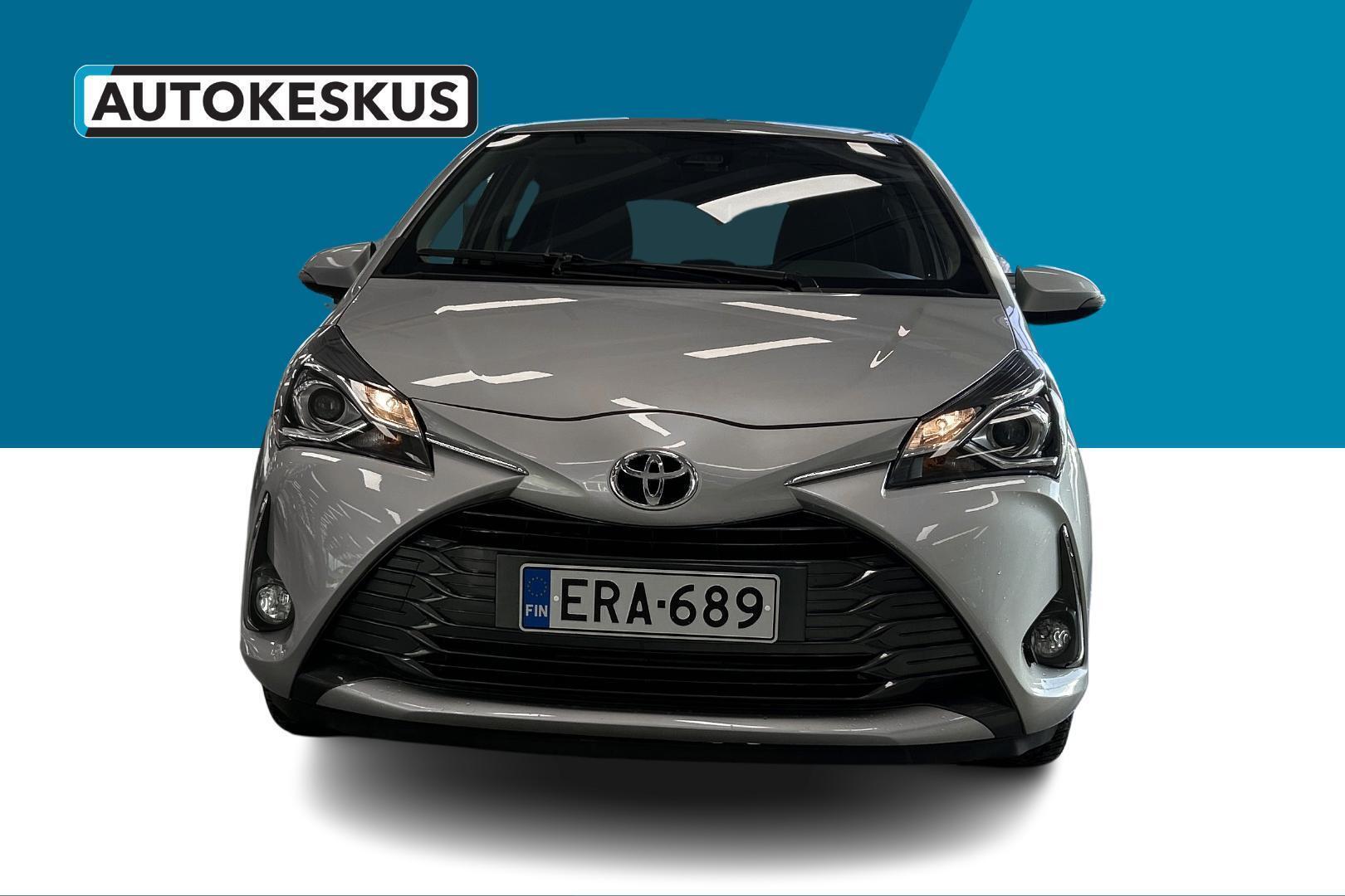 TOYOTA Yaris 2019