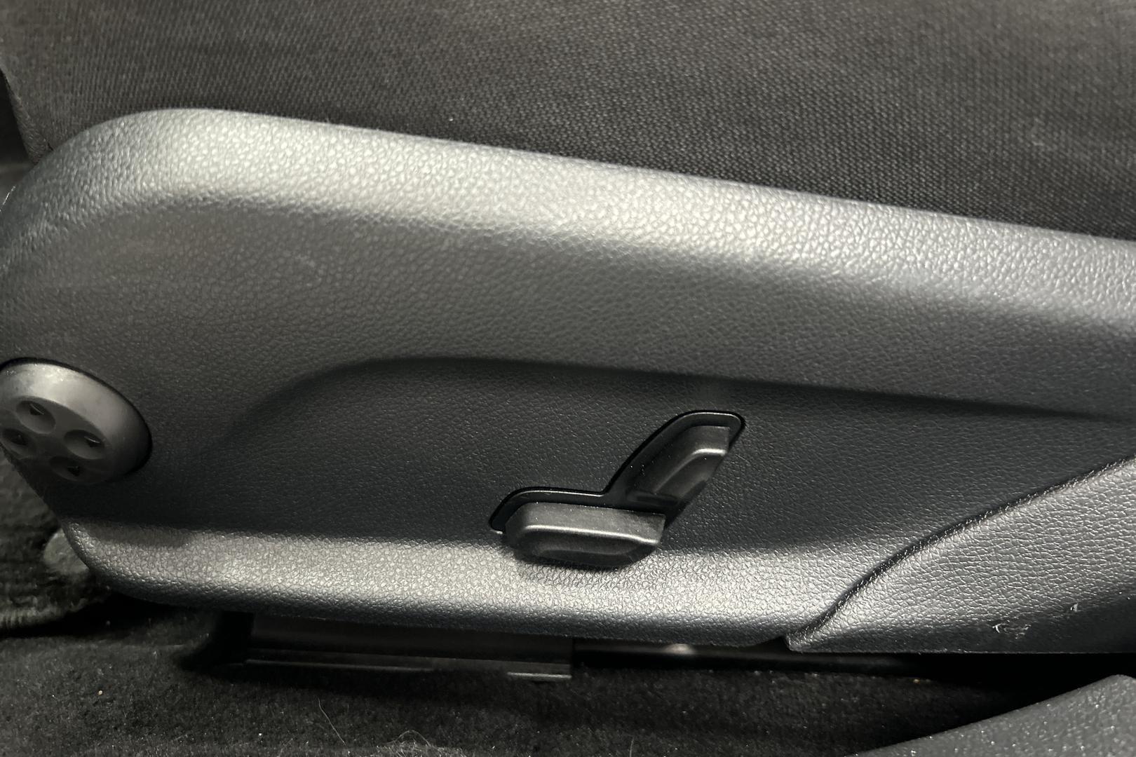 MERCEDES-BENZ C 2016