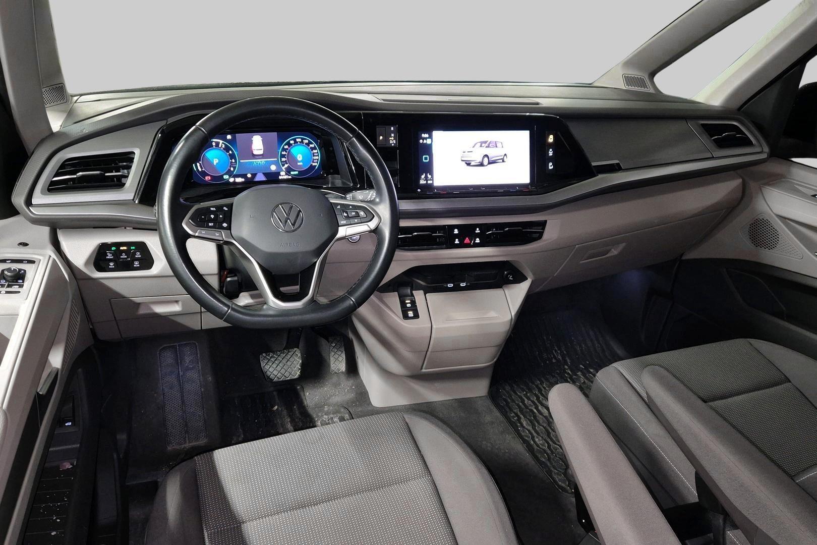 VOLKSWAGEN Multivan 2022