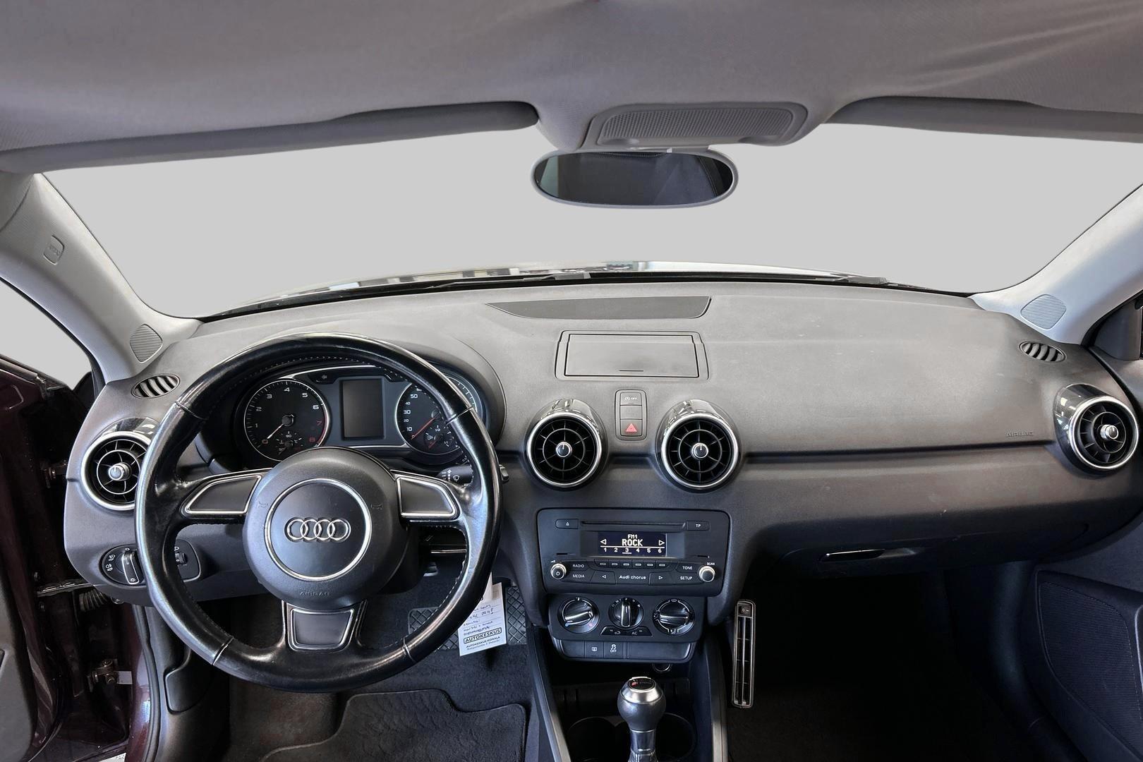 AUDI A1 2012