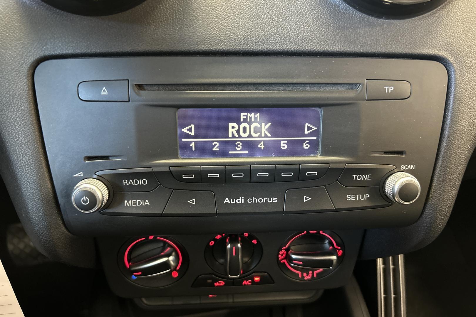 AUDI A1 2012