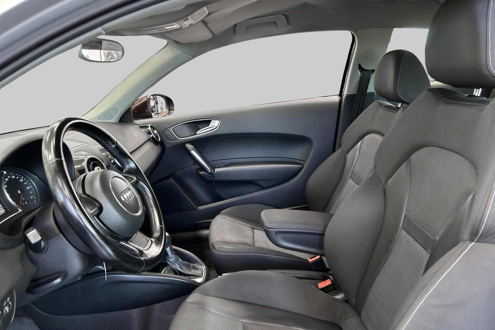 AUDI A1 2012