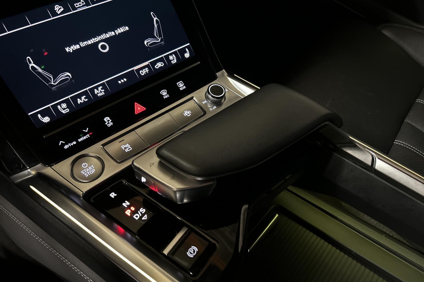 AUDI e-tron 2020