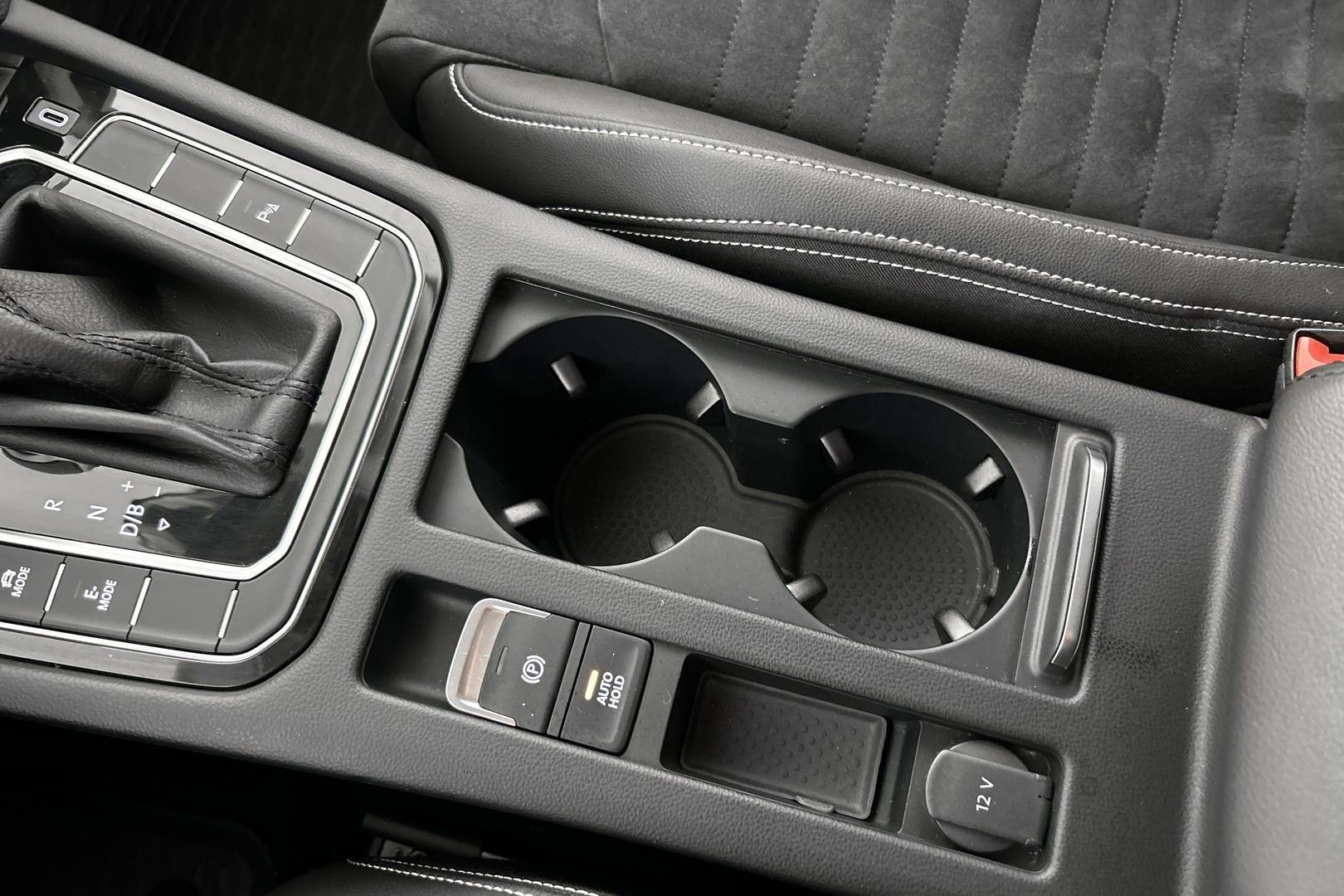 VOLKSWAGEN Passat 2020