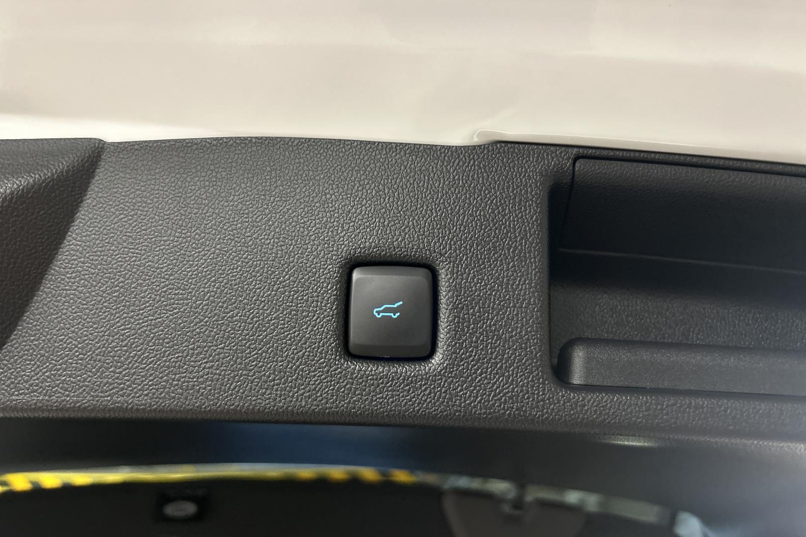 FORD Kuga 2026