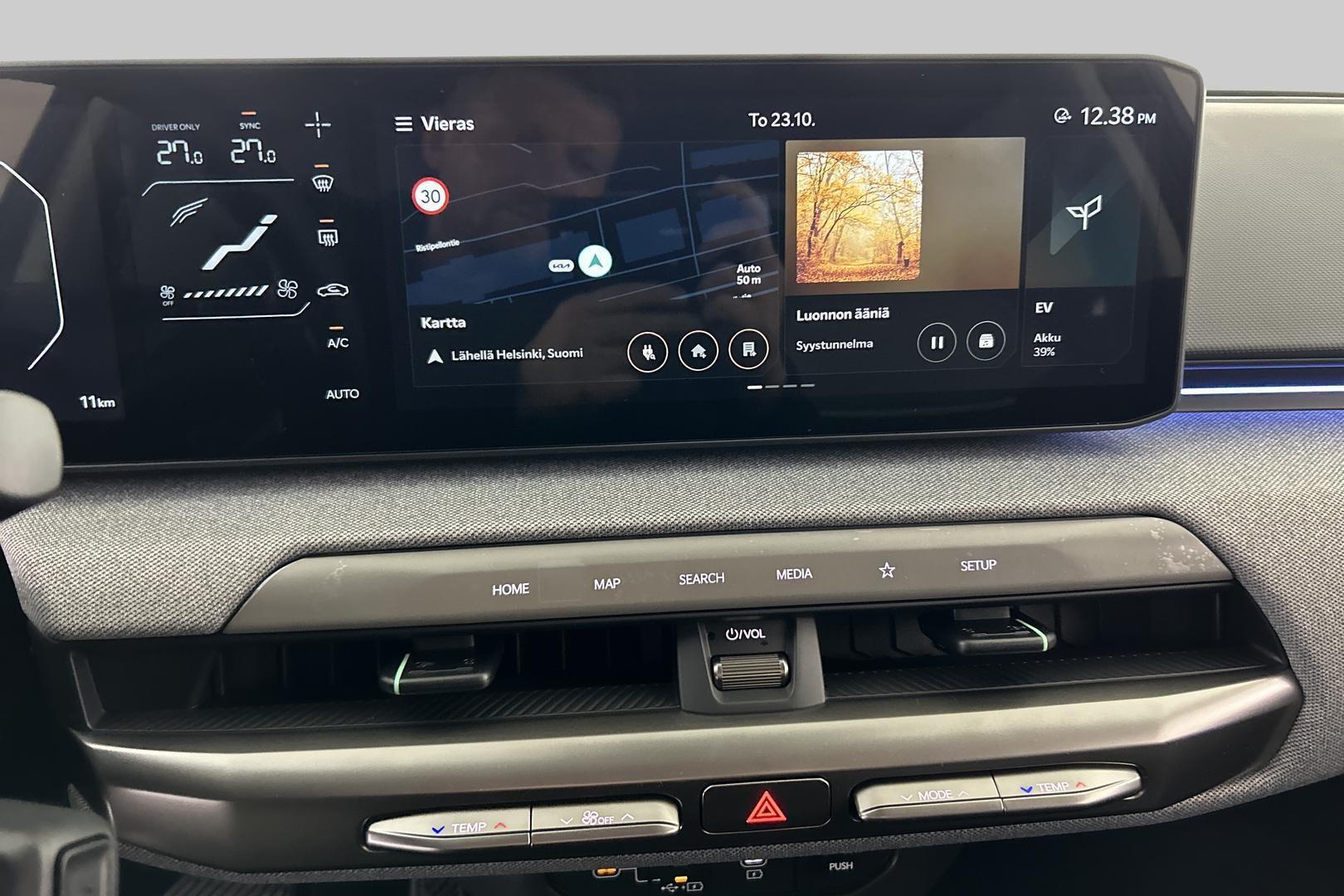 KIA EV4 2025