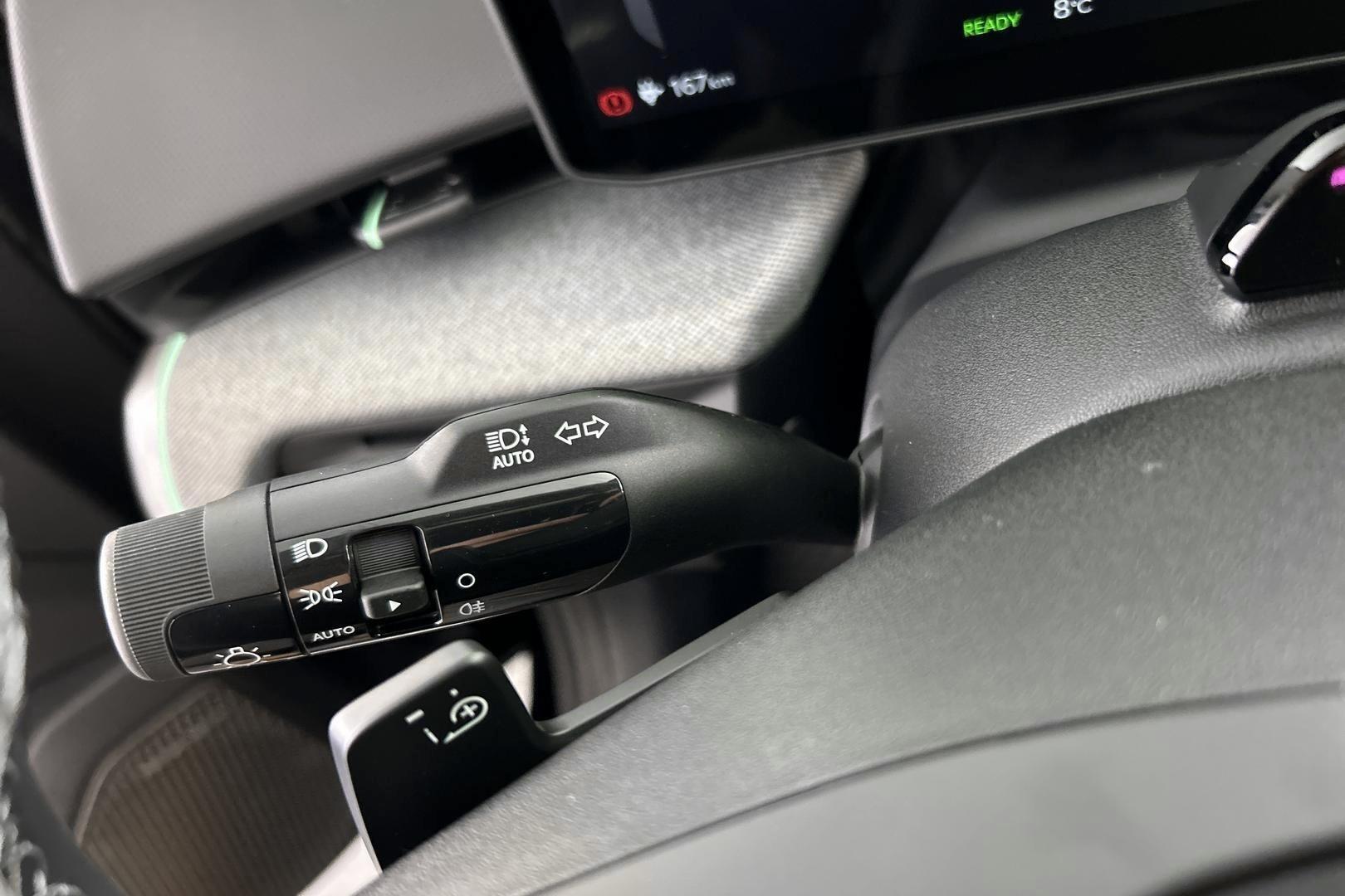 KIA EV4 2025