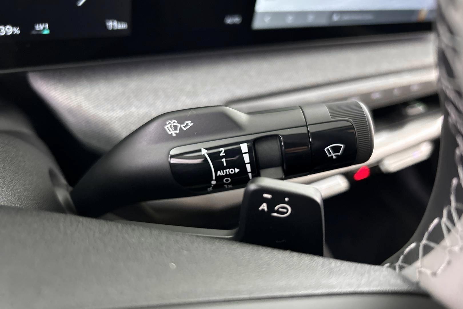 KIA EV4 2025
