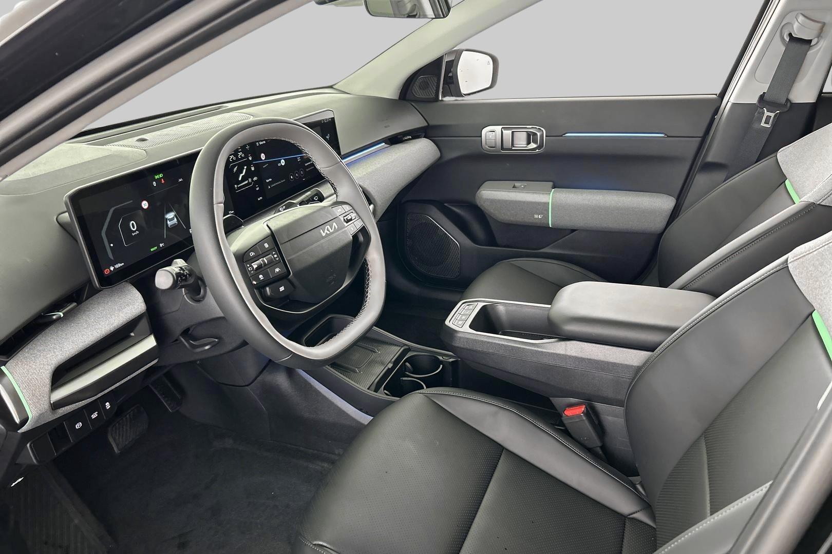 KIA EV4 2025