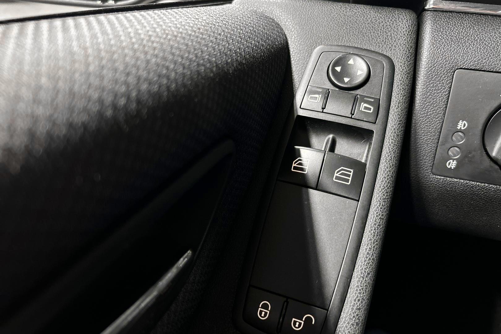 MERCEDES-BENZ B 2010