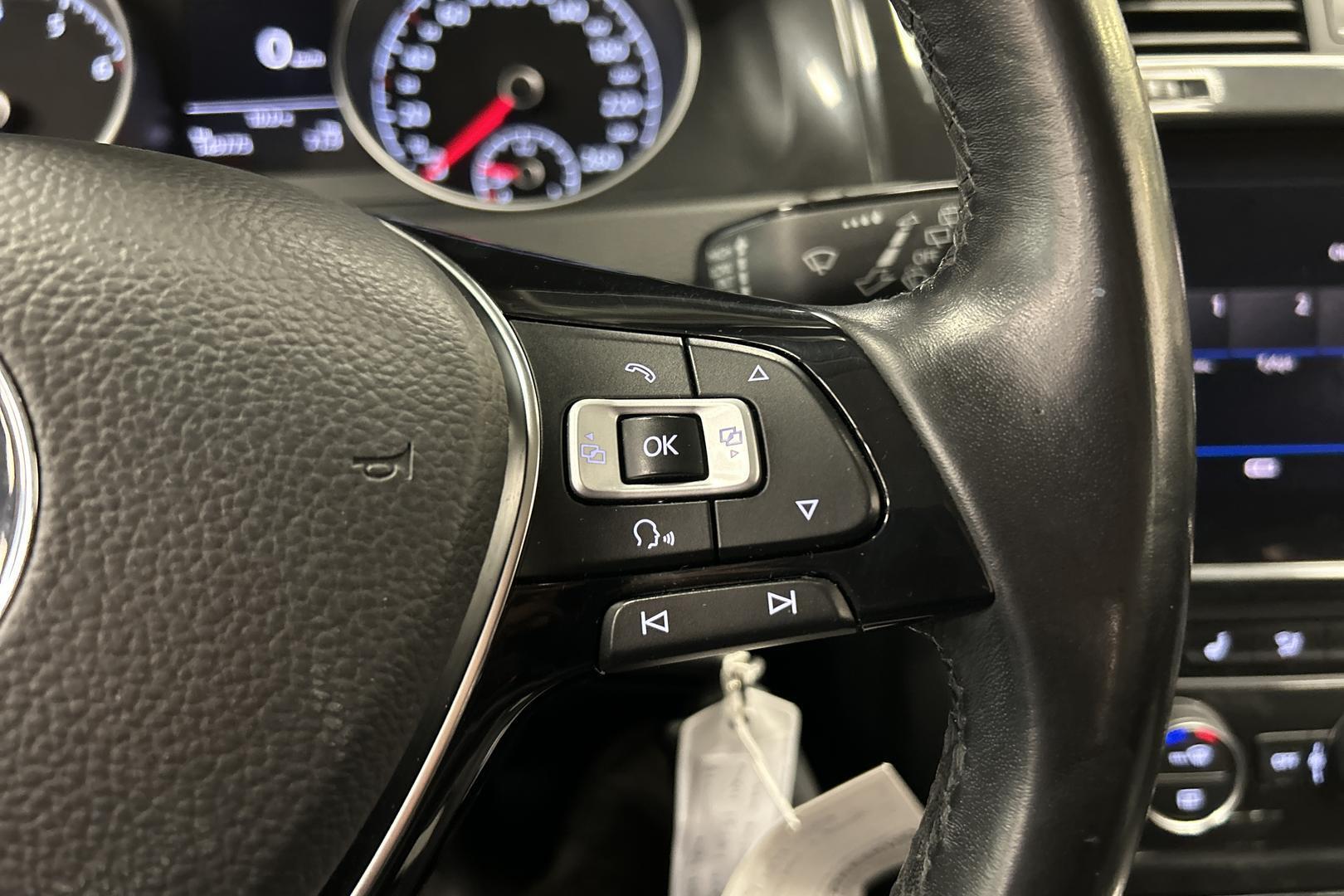 VOLKSWAGEN Golf 2018