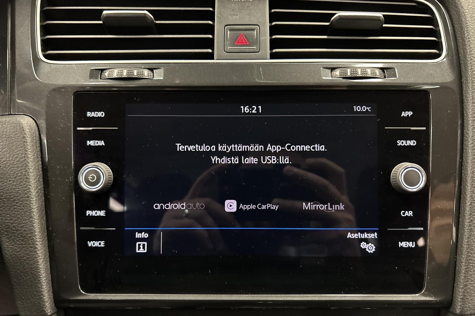 VOLKSWAGEN Golf 2018