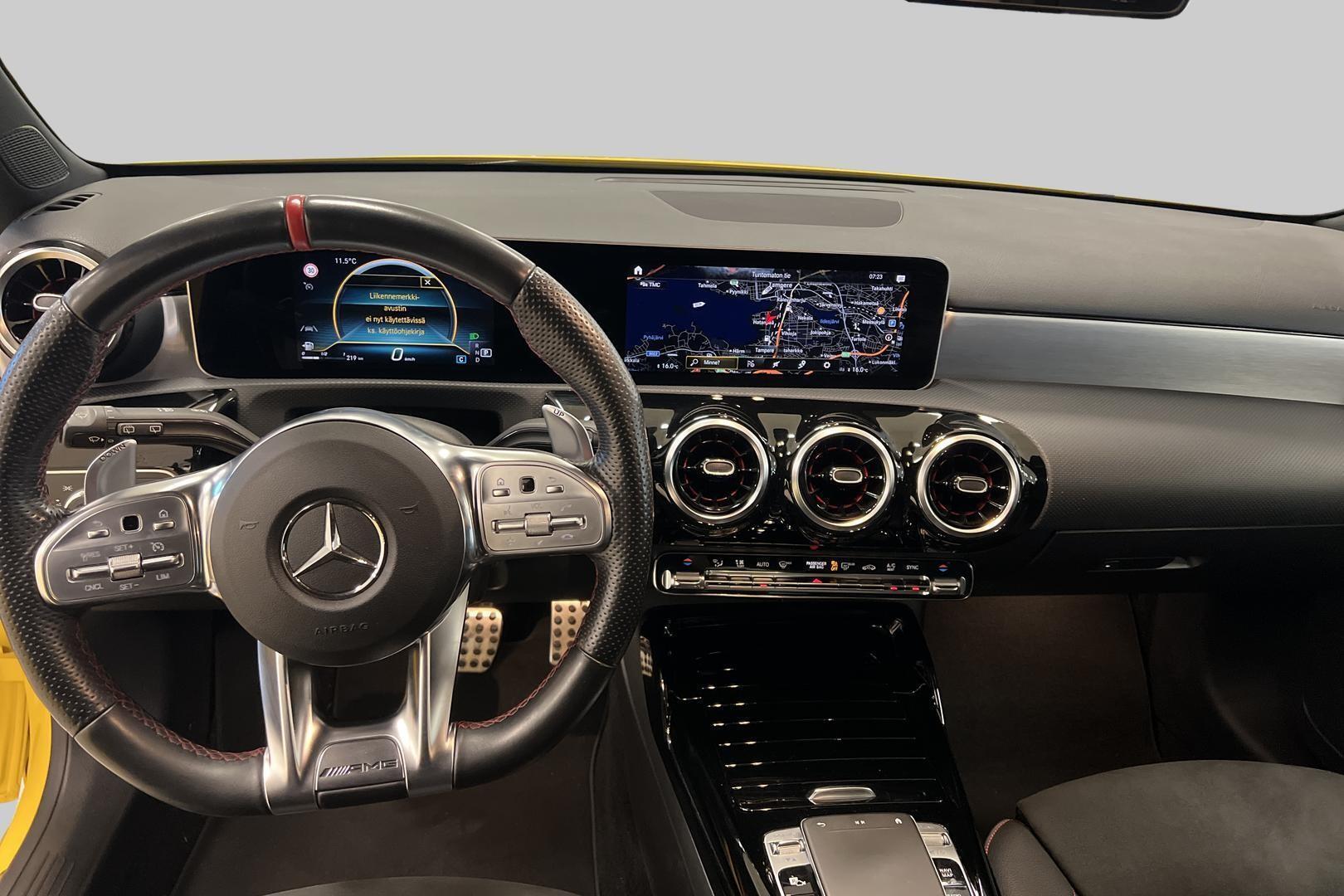 MERCEDES-BENZ A 35 AMG 2019