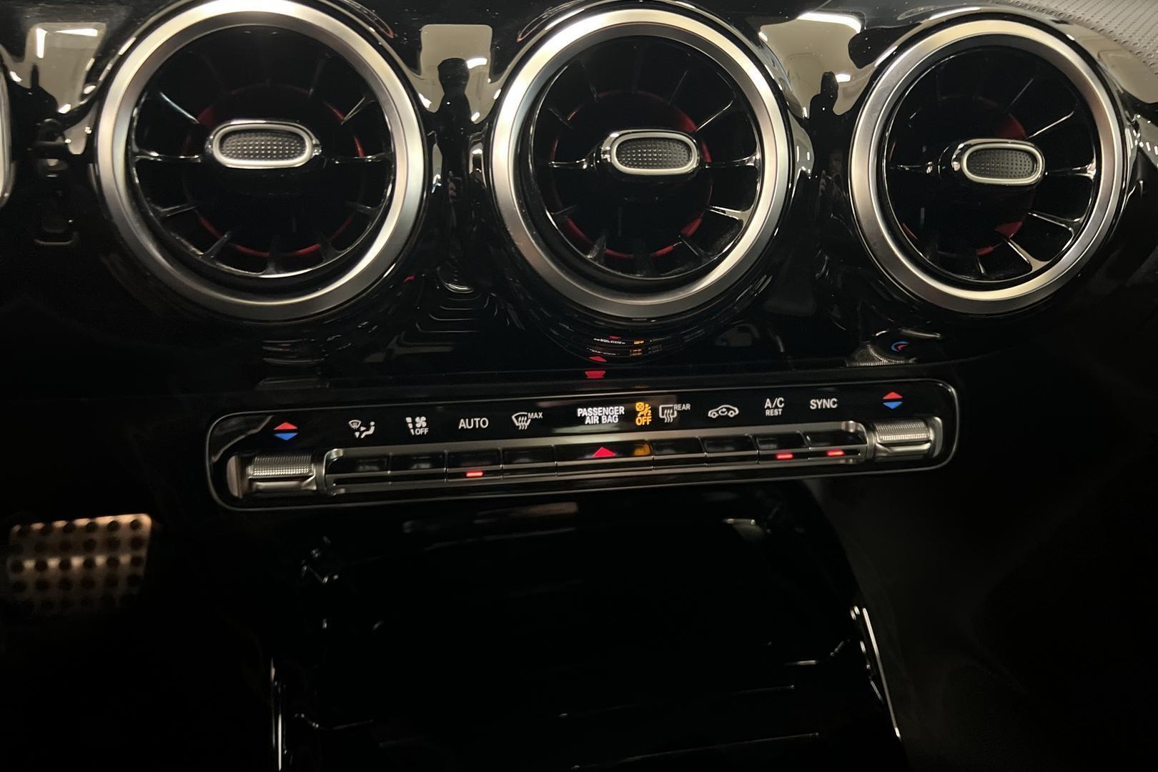 MERCEDES-BENZ A 35 AMG 2019