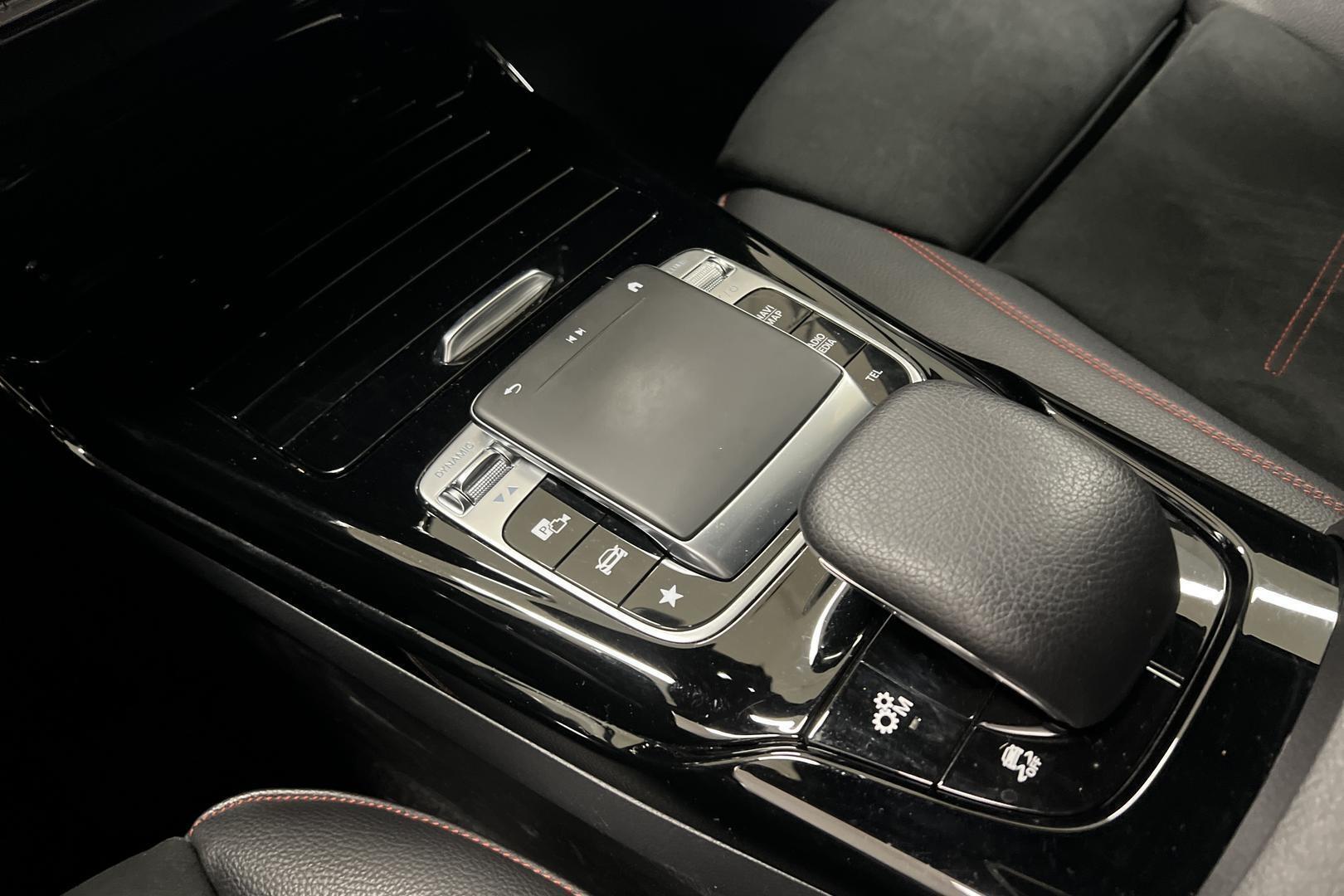 MERCEDES-BENZ A 35 AMG 2019