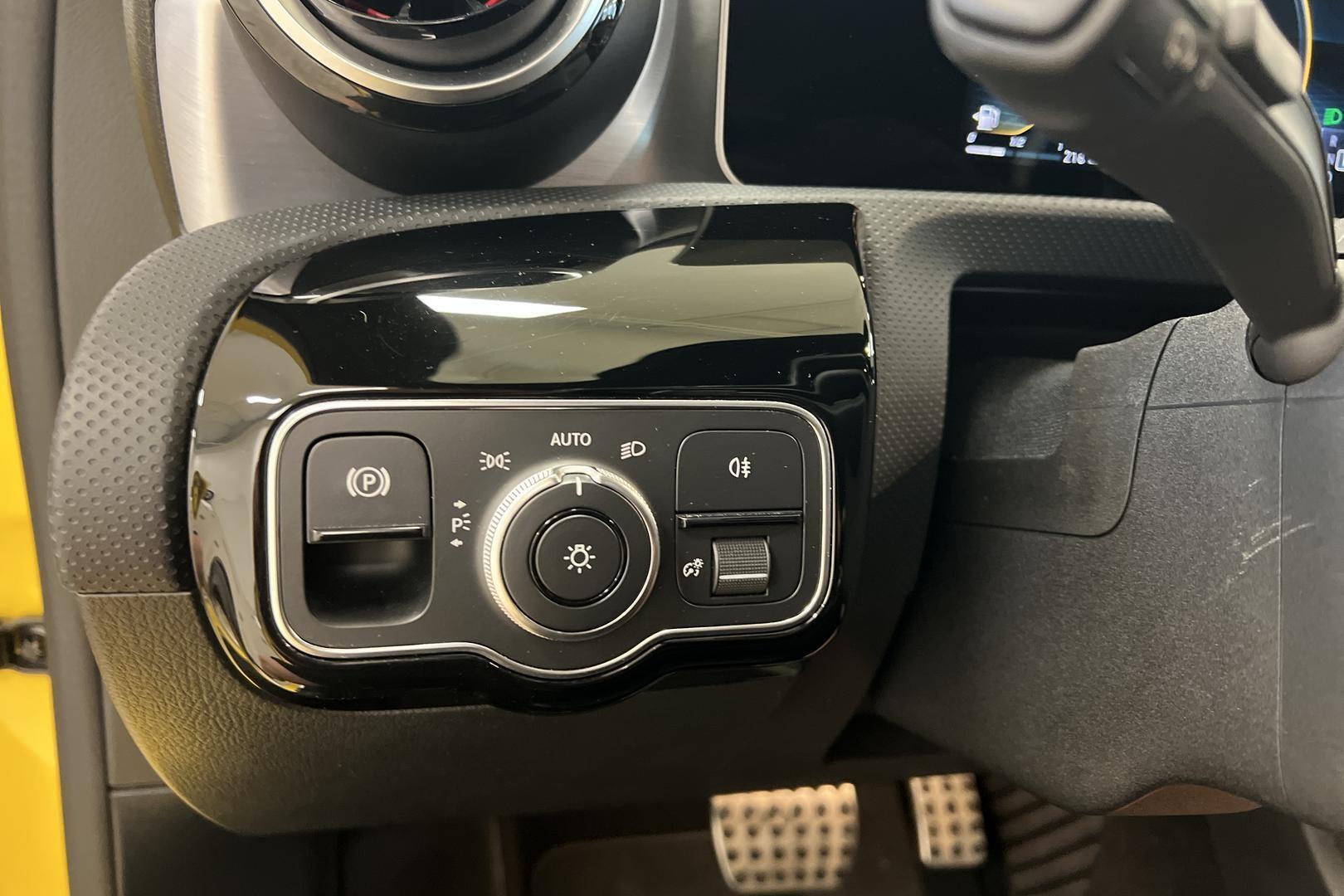 MERCEDES-BENZ A 35 AMG 2019