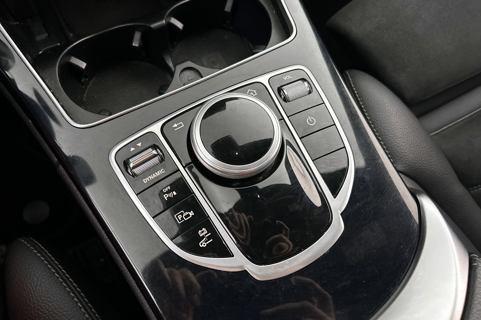 MERCEDES-BENZ C 2020