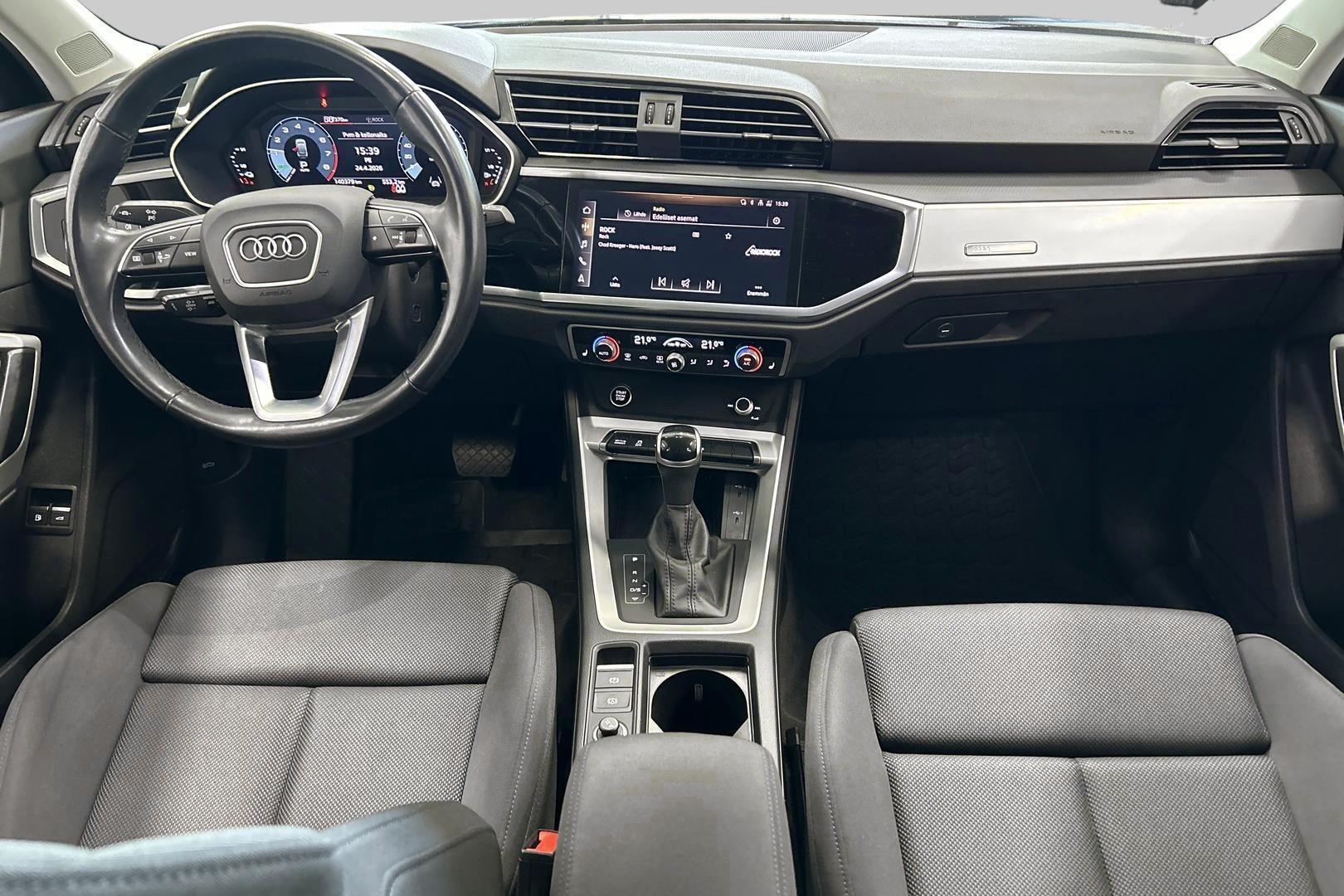 AUDI Q3 2021