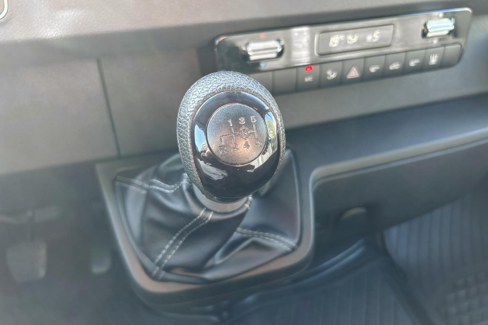 MERCEDES-BENZ Sprinter 2019