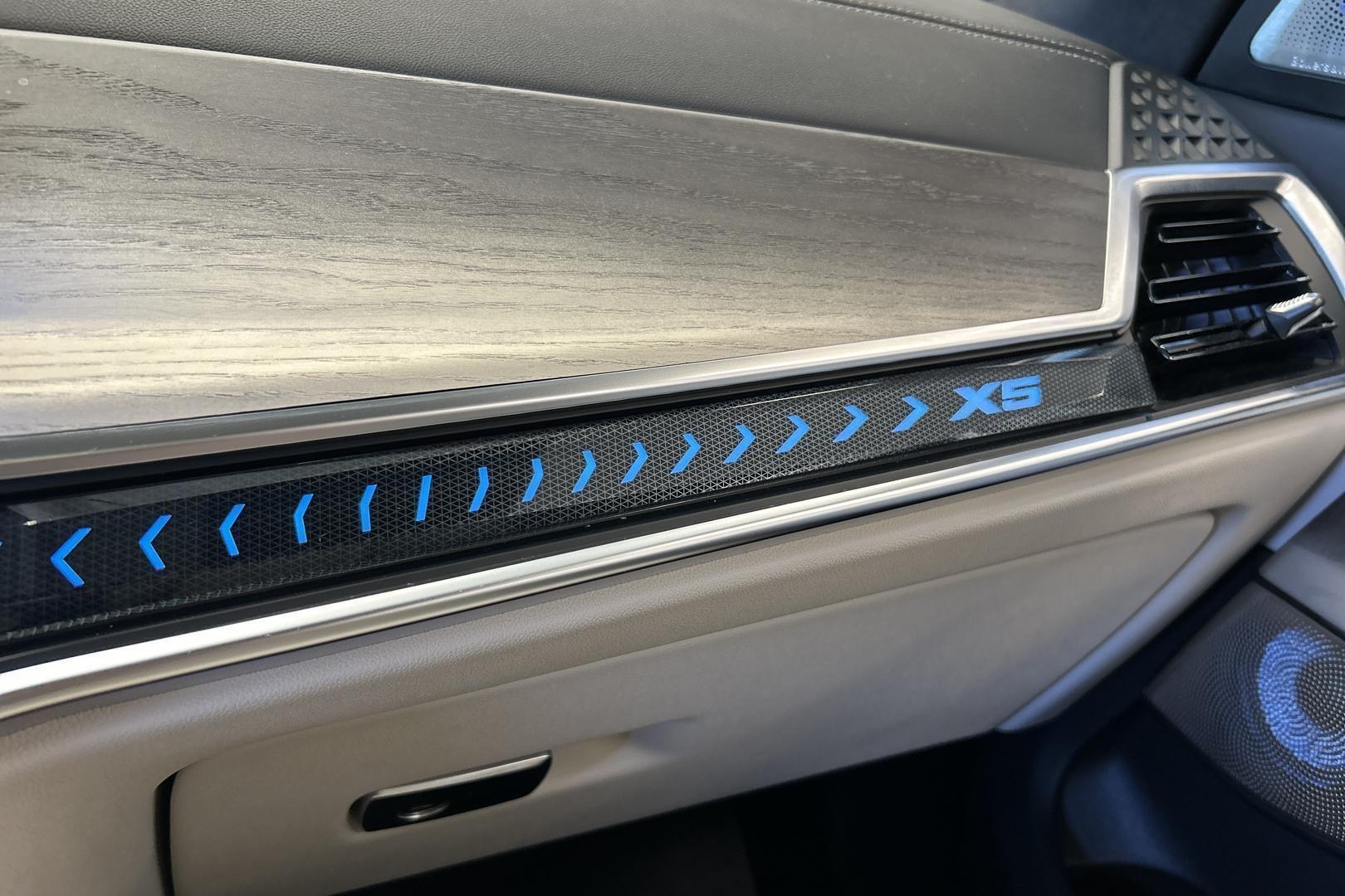 BMW X5 2025