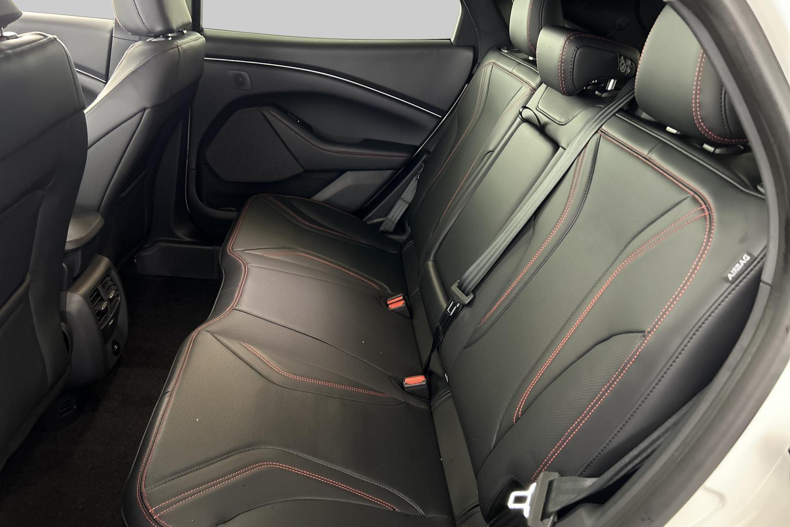 FORD Mustang Mach-E 2025