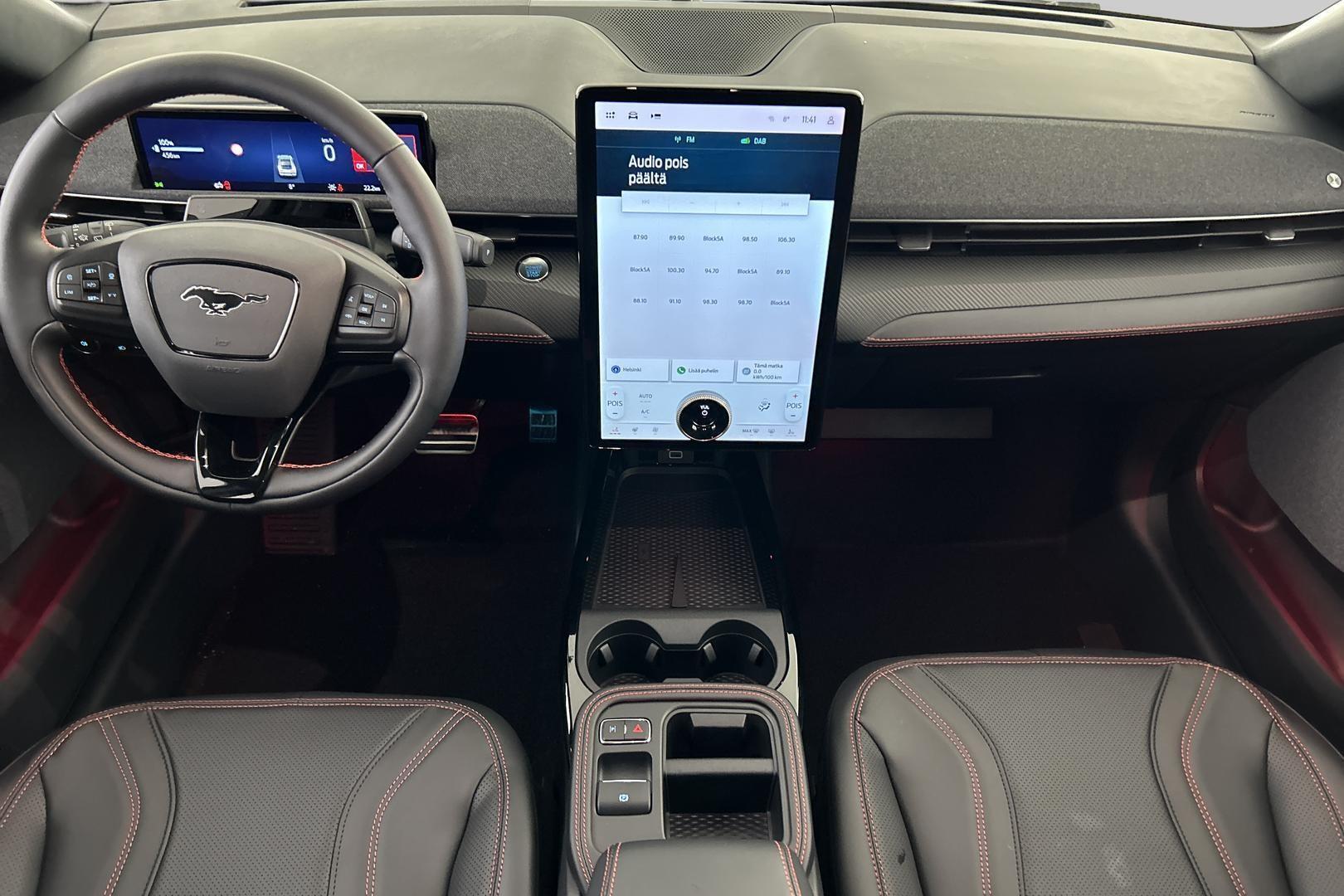 FORD Mustang Mach-E 2025