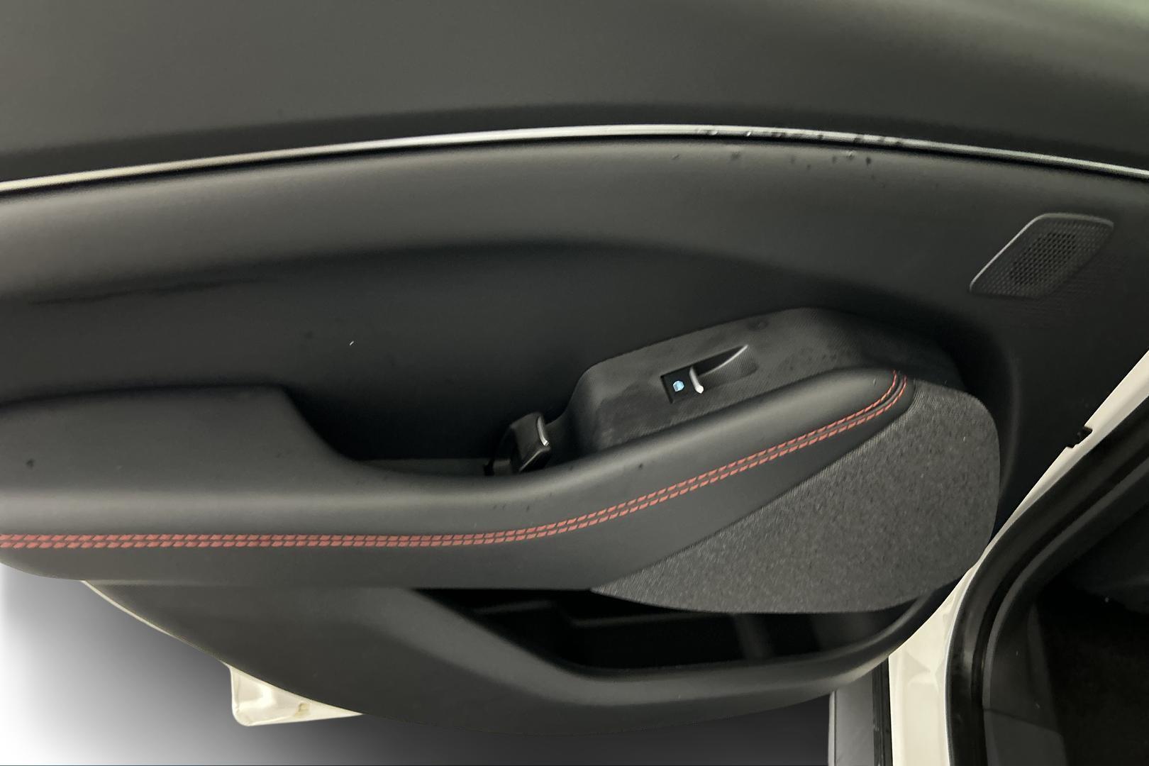 FORD Mustang Mach-E 2025