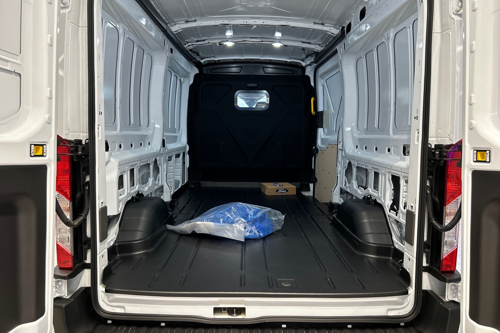 FORD Transit 2024