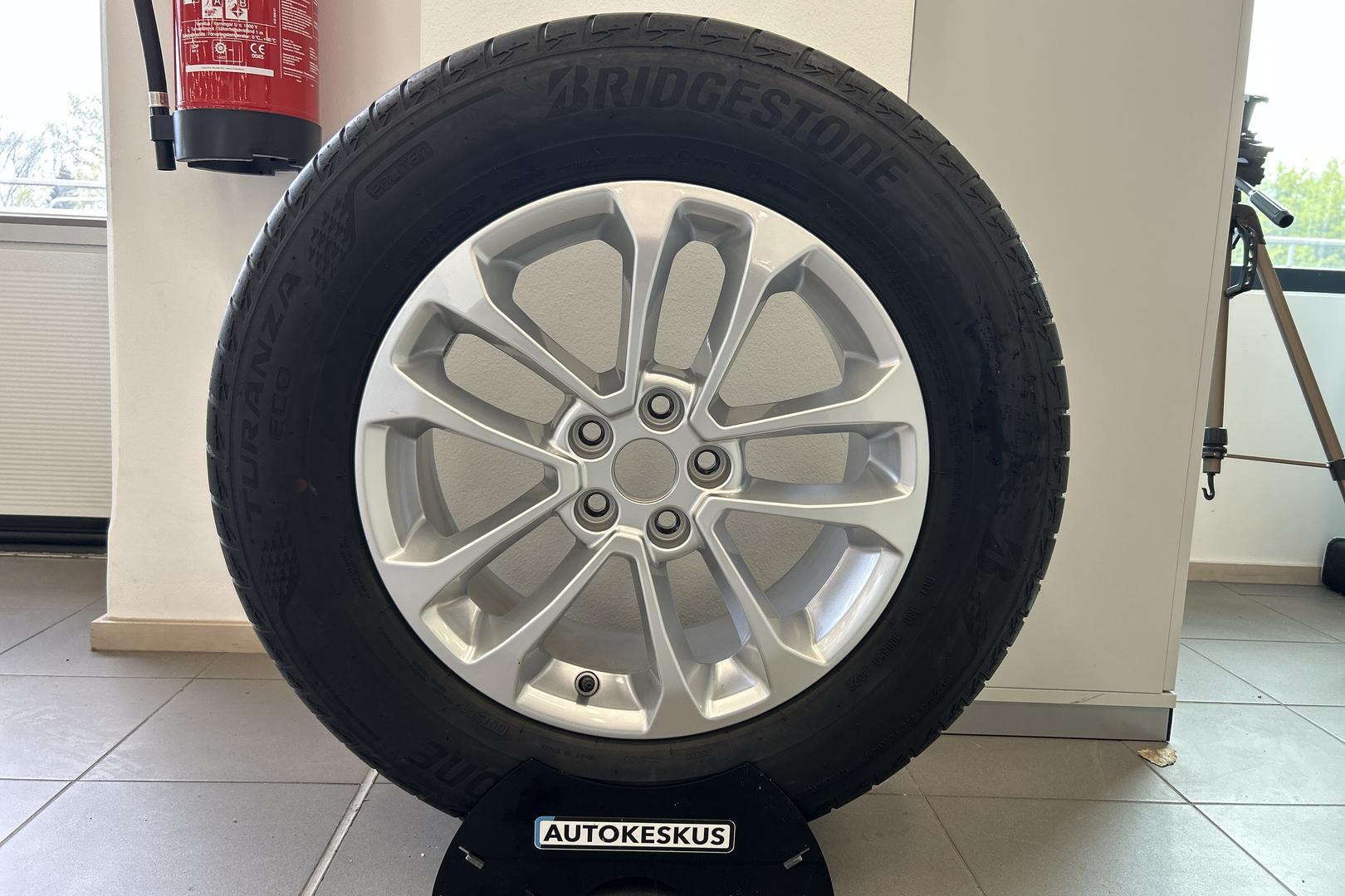 FORD Kuga 2023