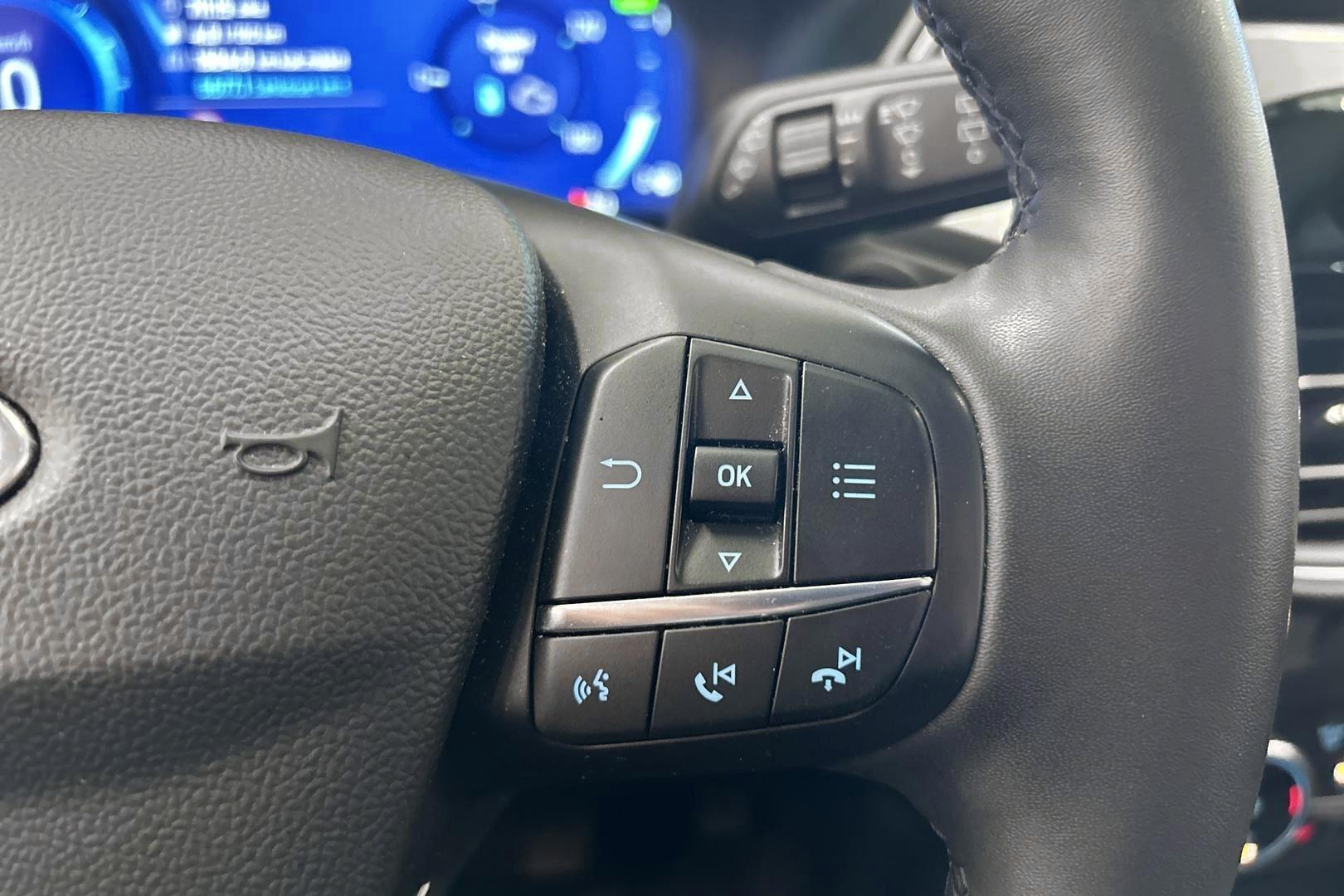 FORD Kuga 2023