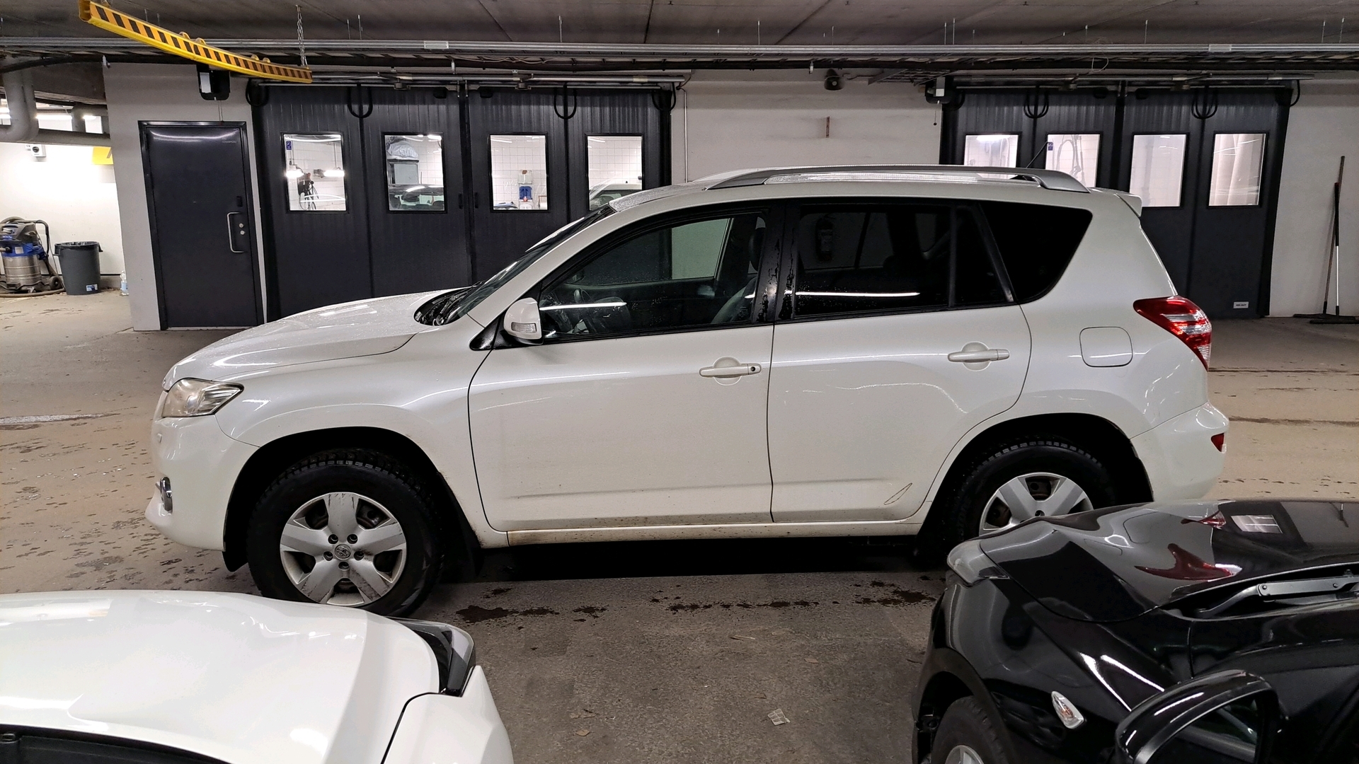 TOYOTA RAV4 2011